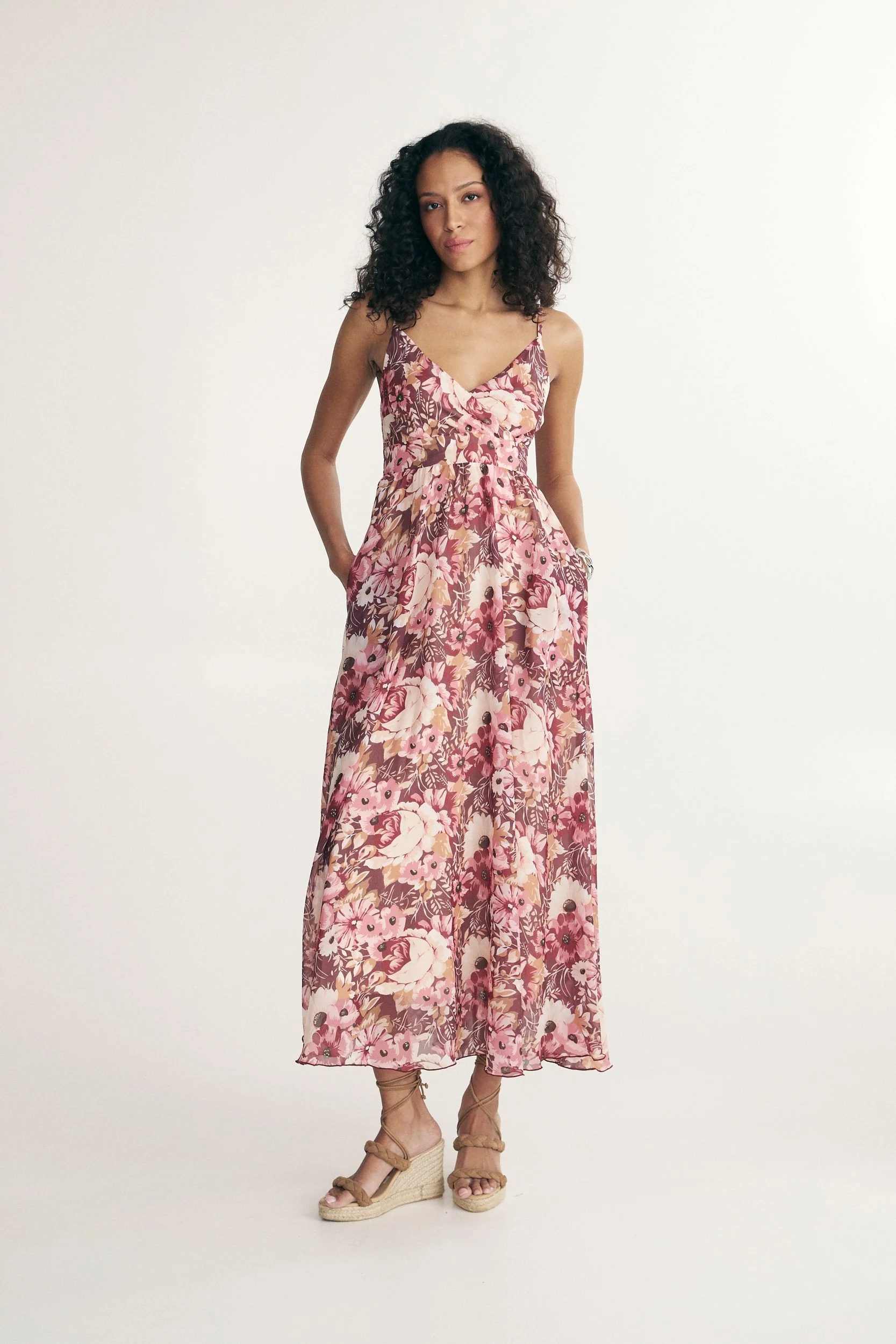 Maxi dress with floral print - Image 5