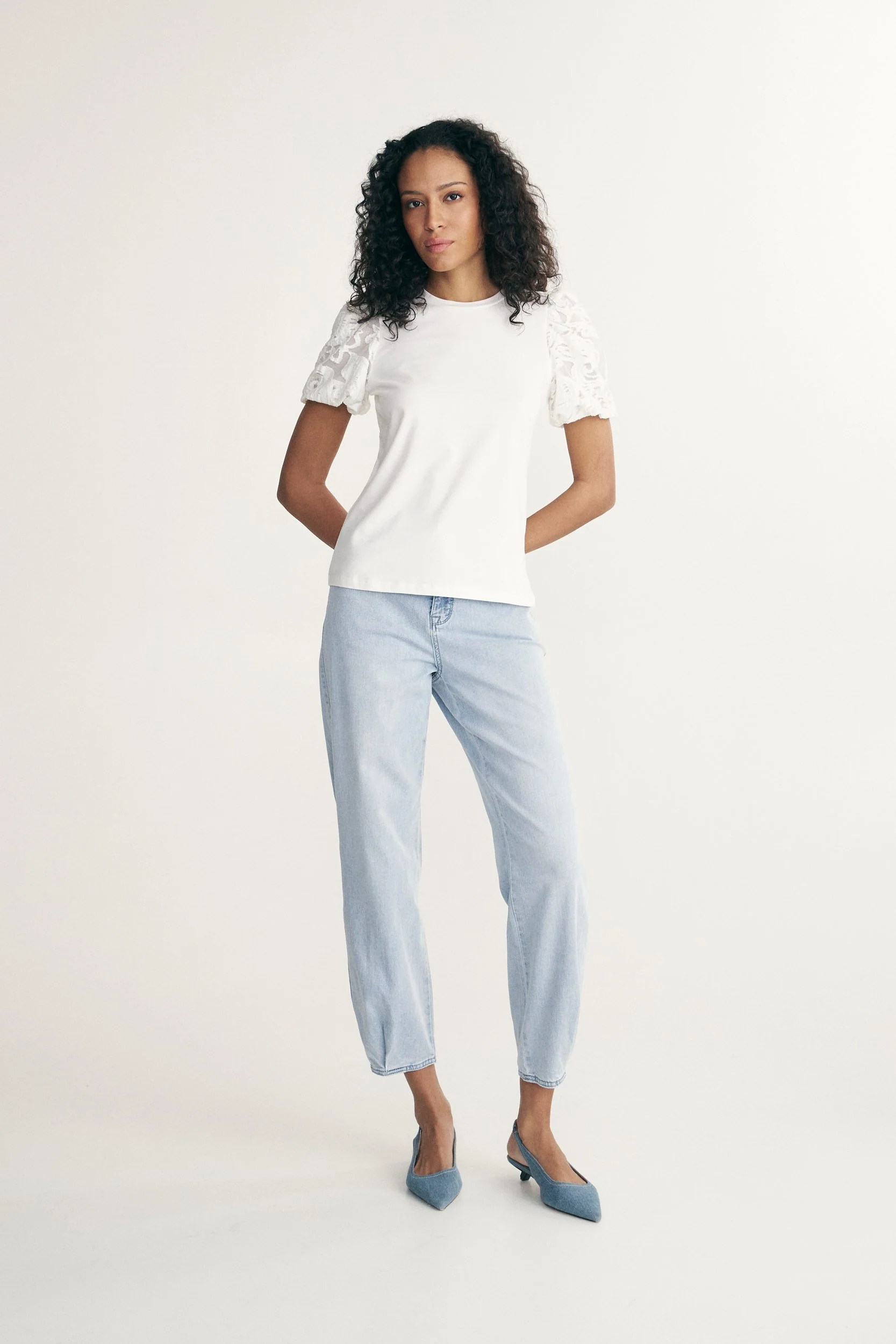 Mixted fabrics top with puffy sleeves - Image 3