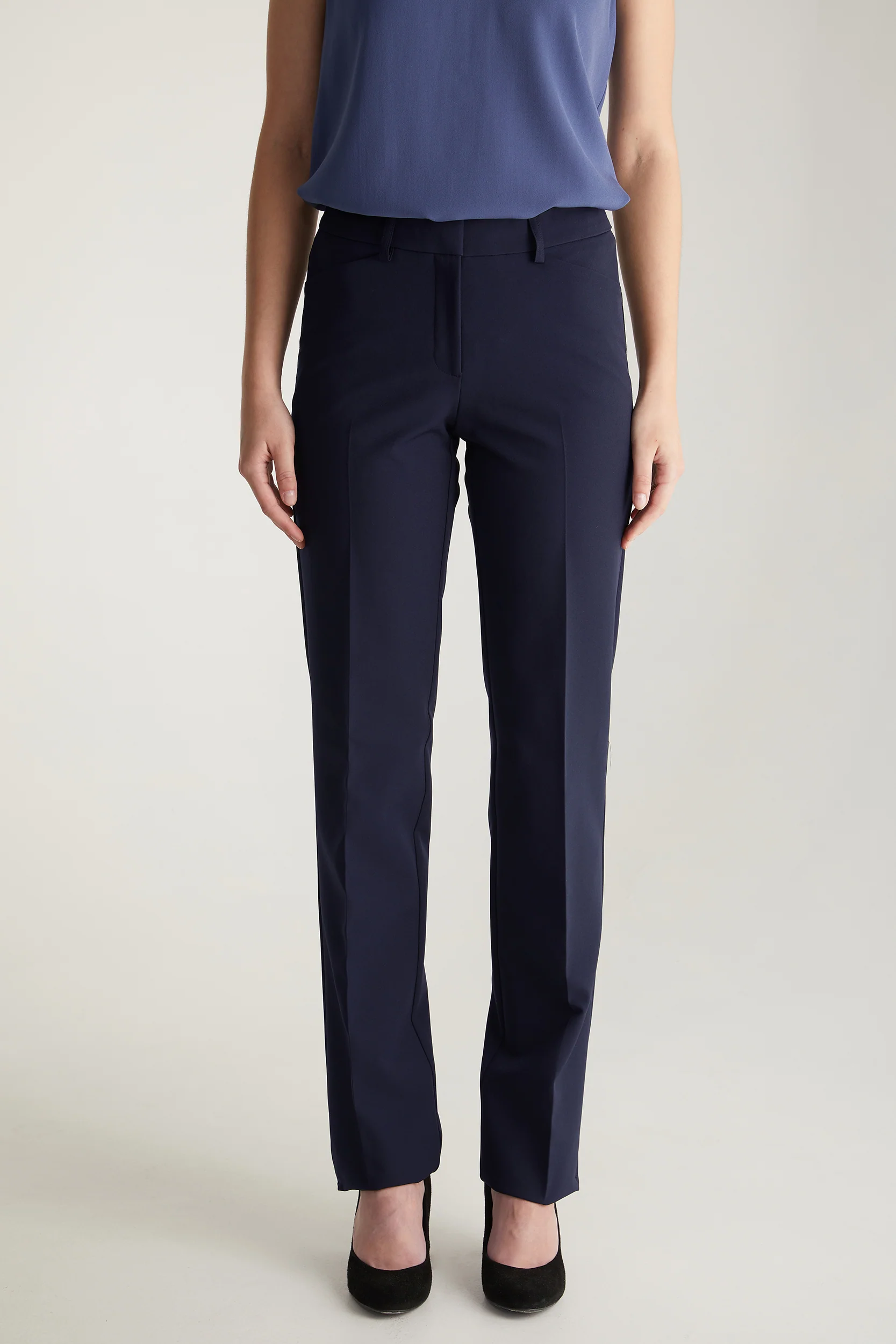 Modern basic pant