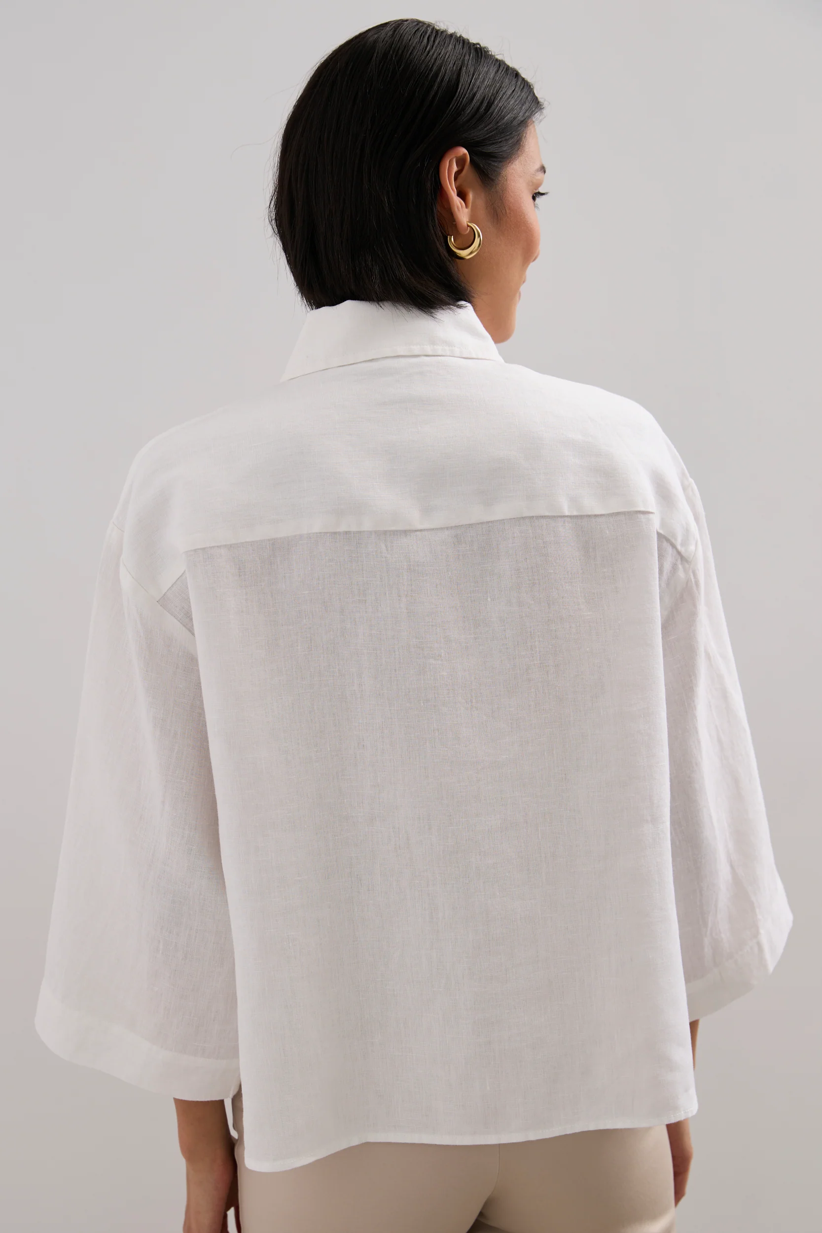Oversized cropped linen blouse - Image 7