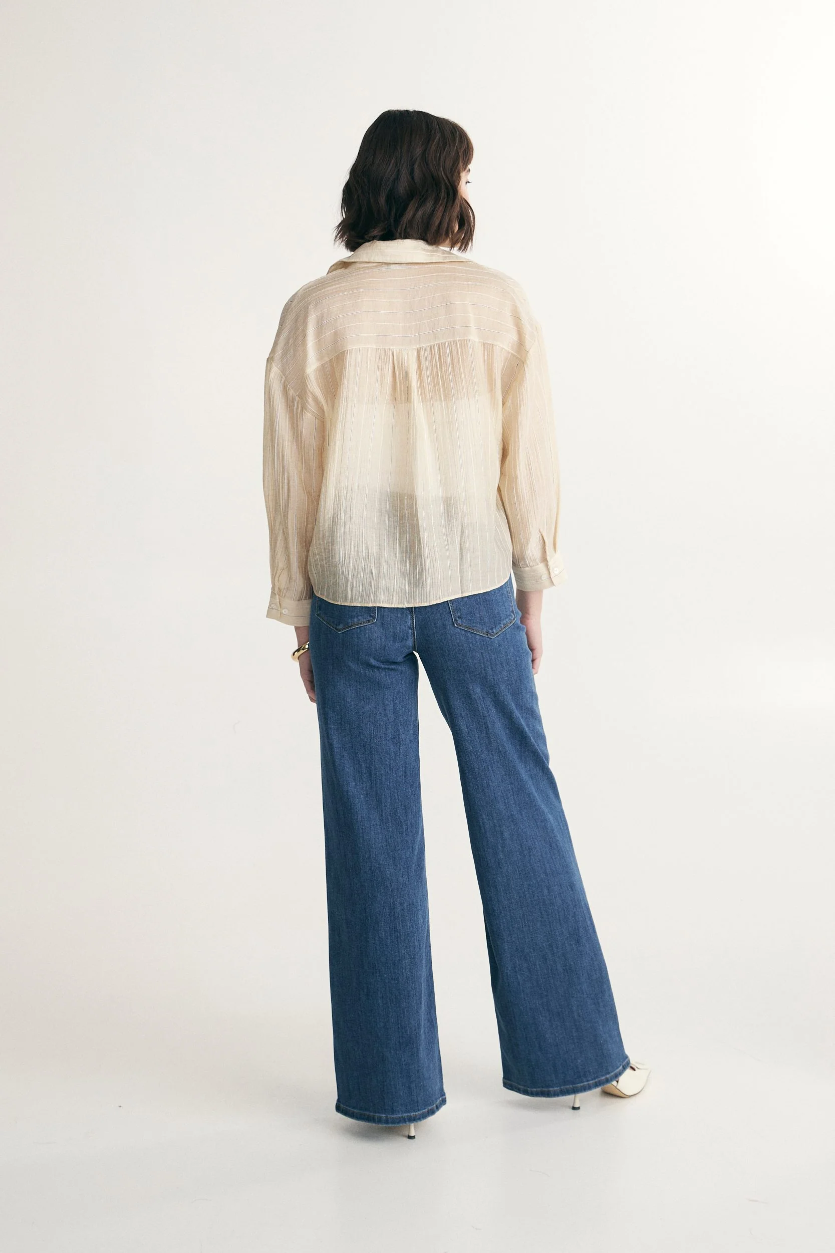 Oversized shirt with twisted front - Image 2