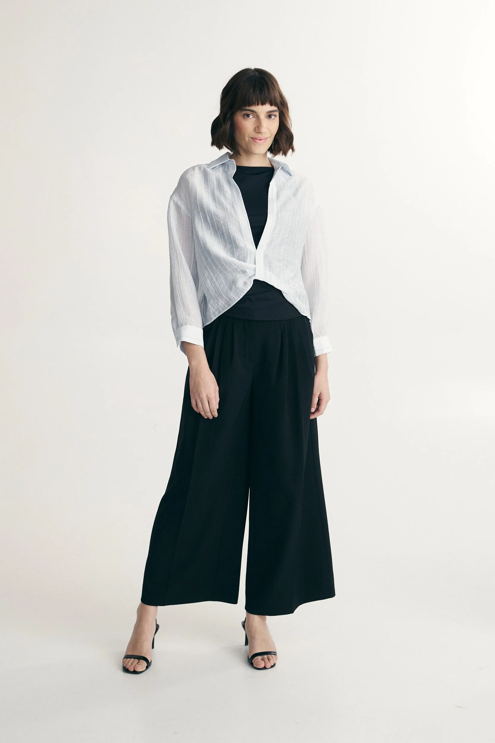 Oversized shirt with twisted front - Image 6