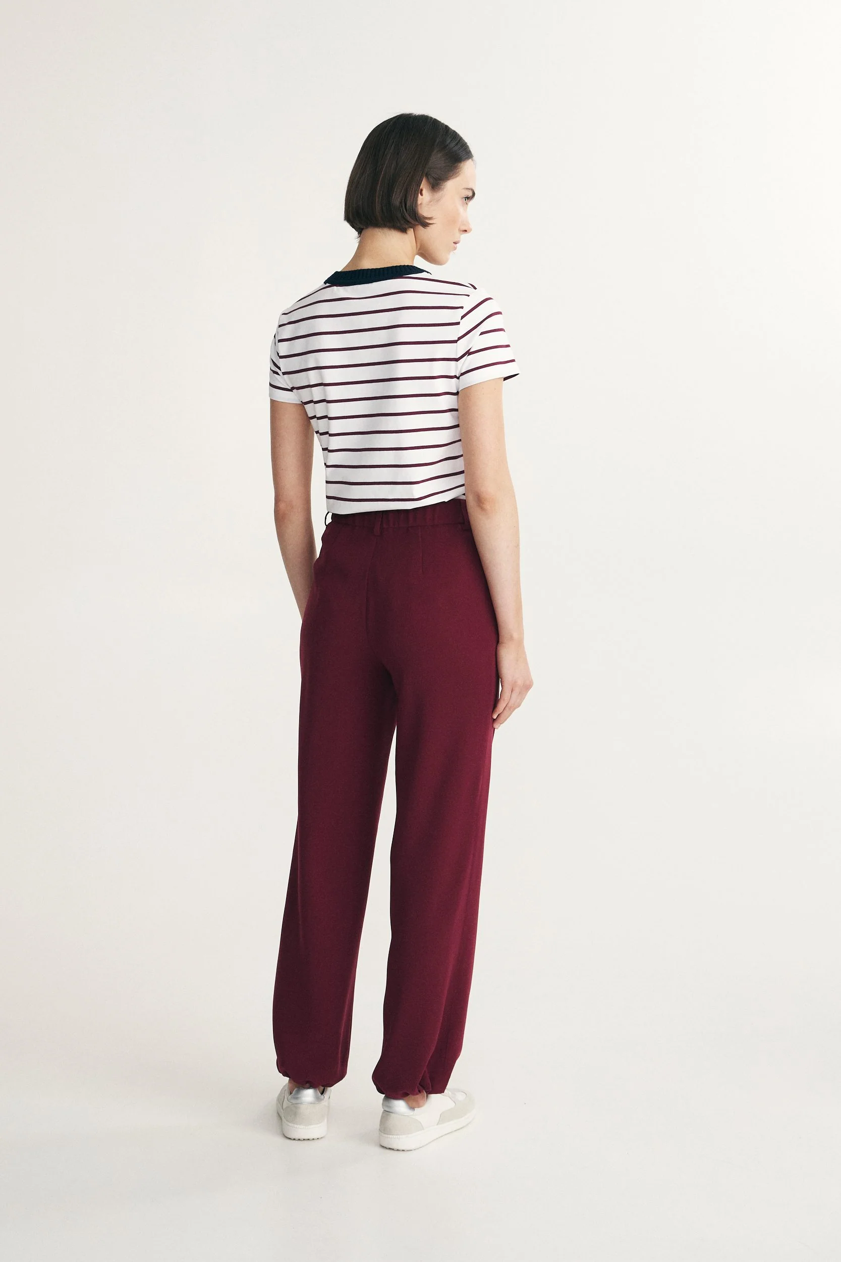 Pants with drawstring at cuff - Image 5