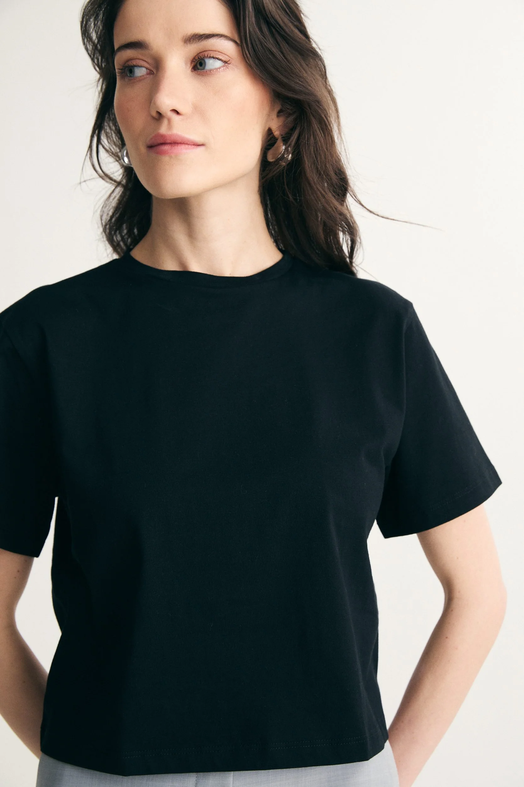 Pima cotton cropped t-shirt - Image 10