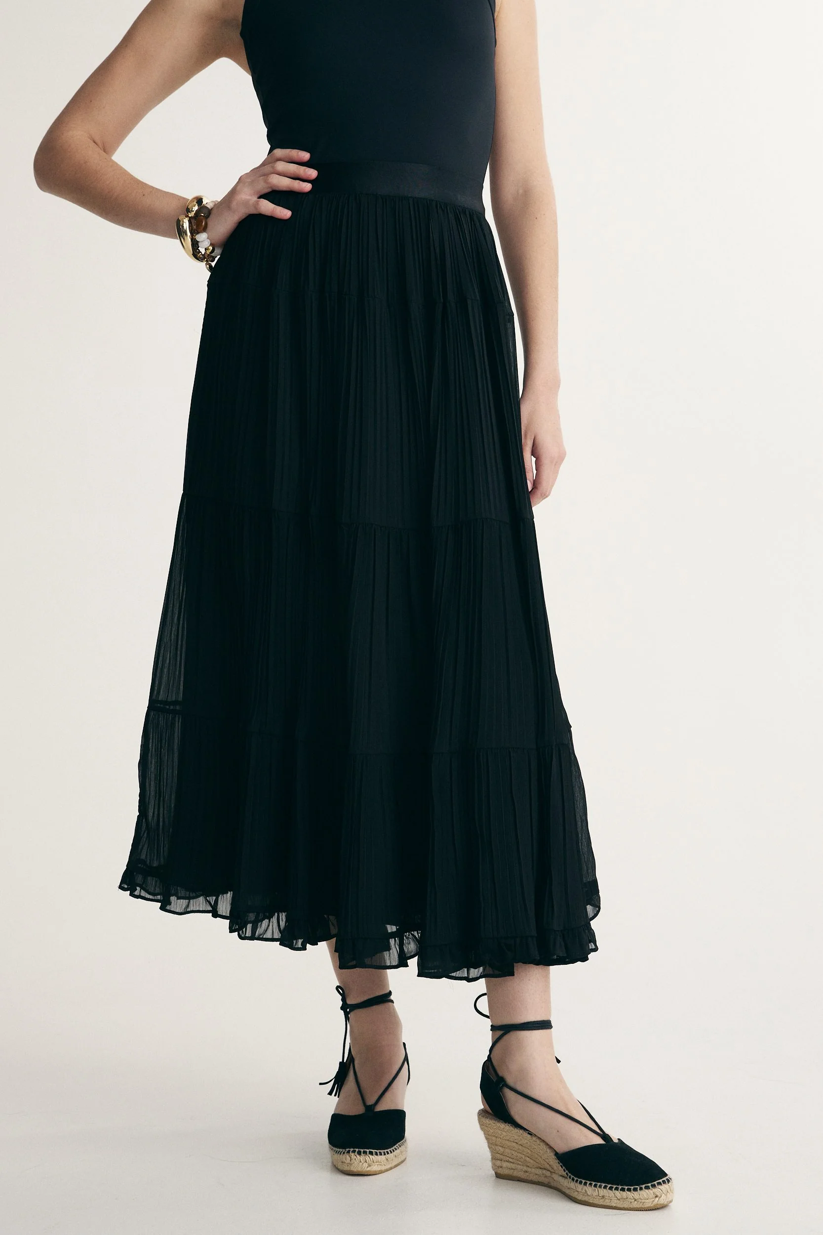 Pleated mesh skirt - Image 7