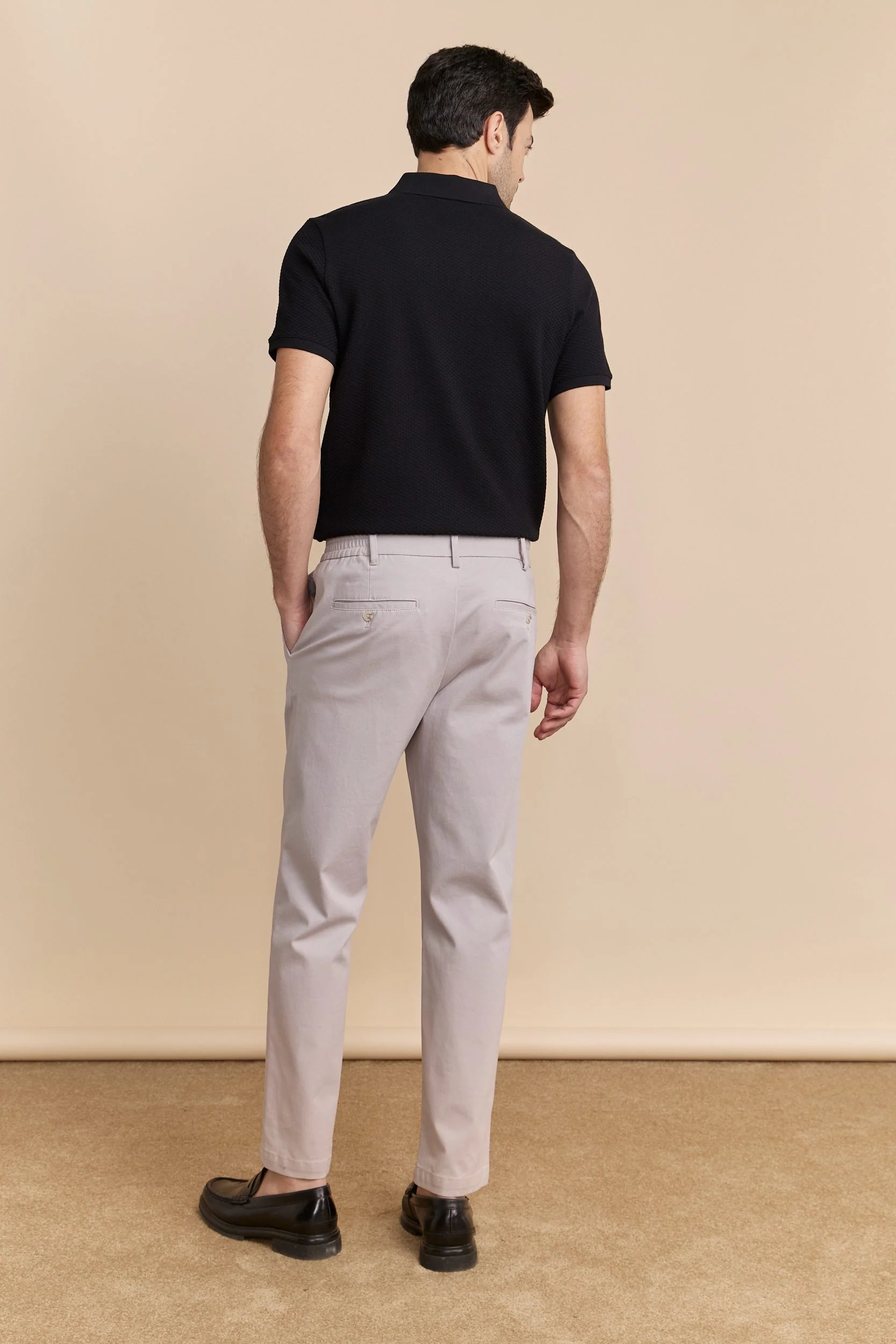 Pleated pant with elastic sides - Image 4