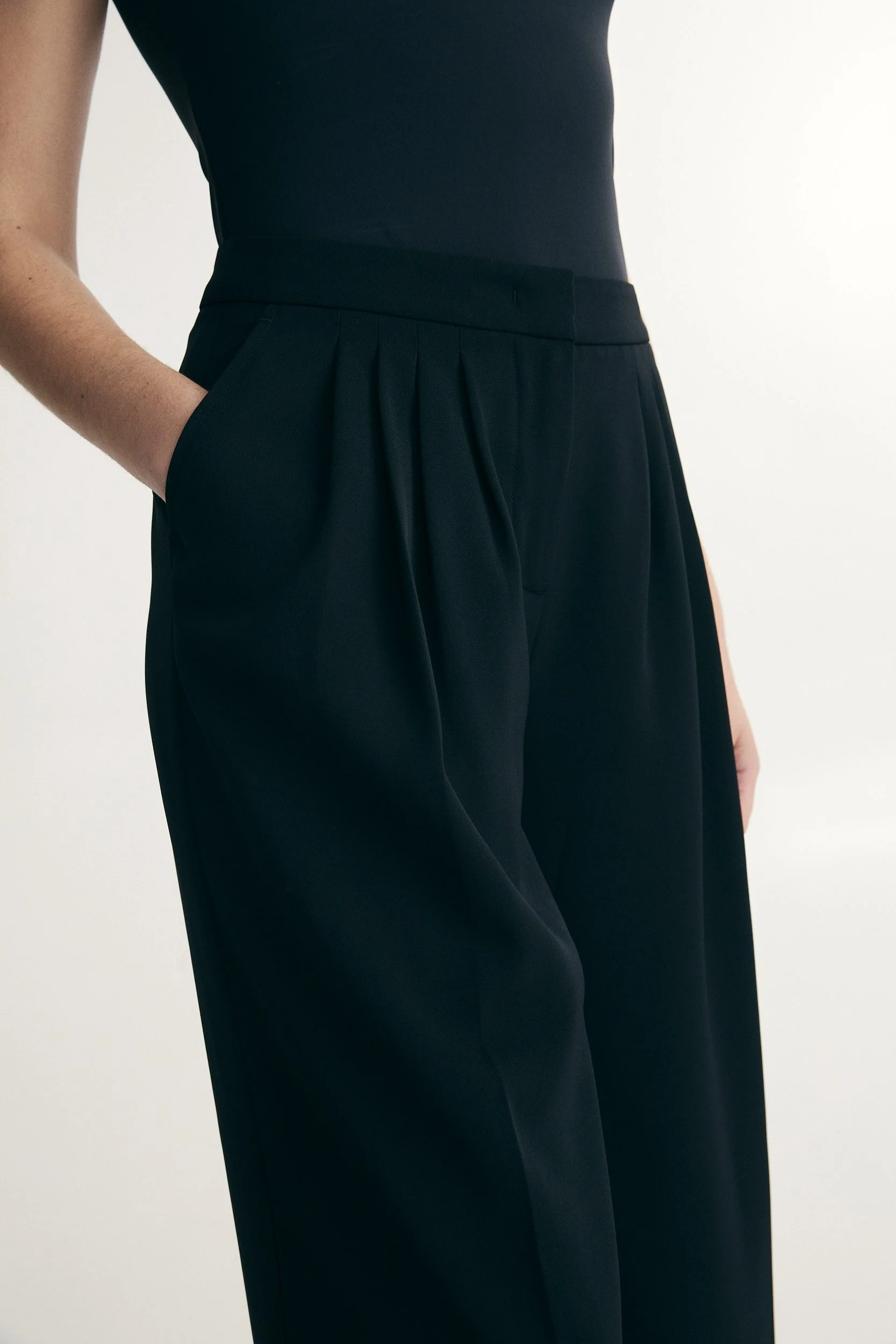 Pleated pants - Image 3