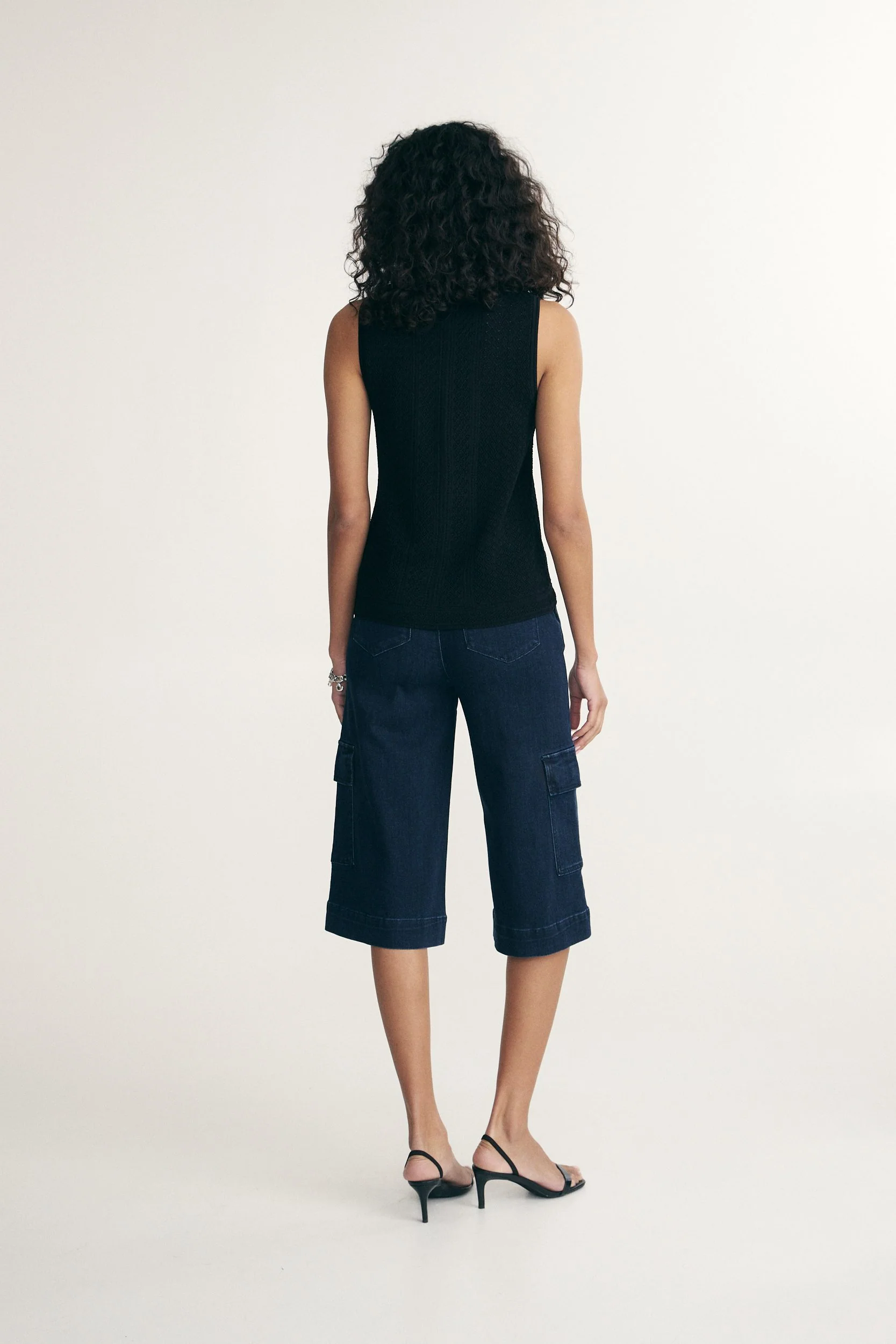 Pointelle knit sleeveless top - Image 5