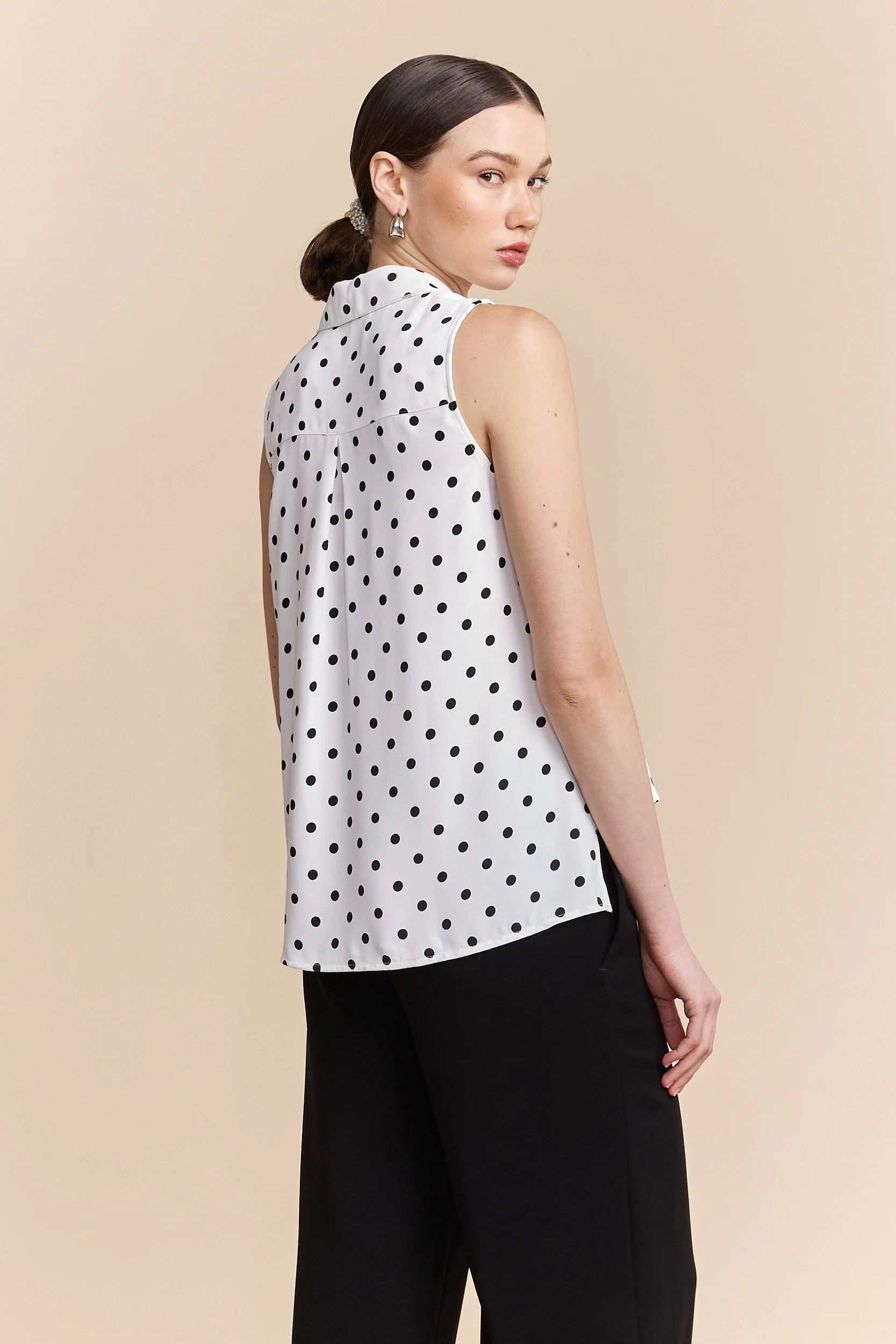Polka dots sleeveless top with draped front - Image 5
