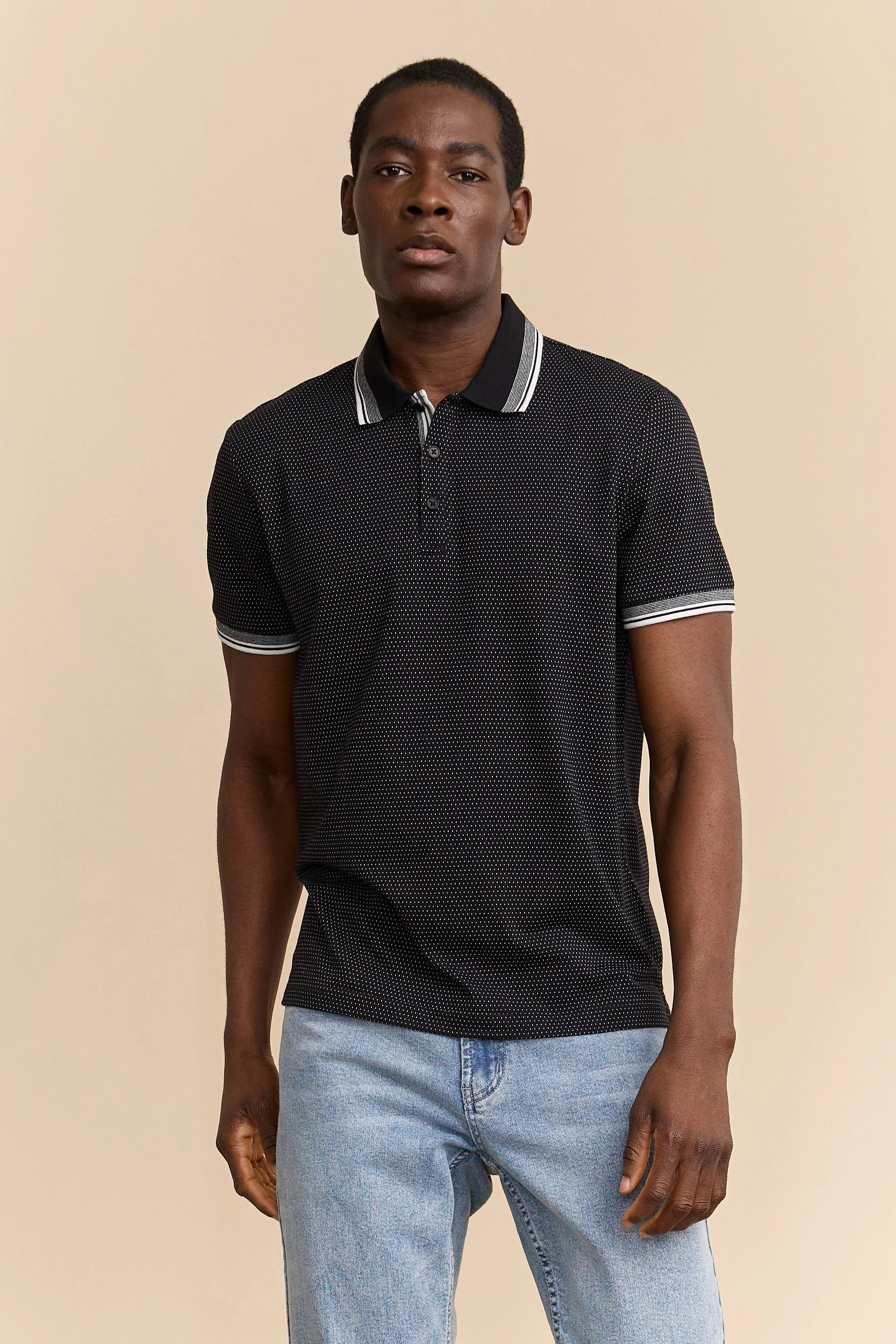 Polo with contrasting details - Image 4