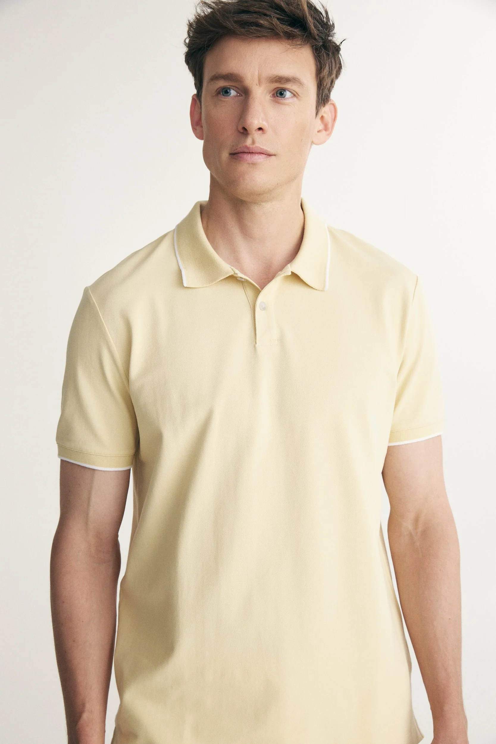Polo with detail at collar - Image 4
