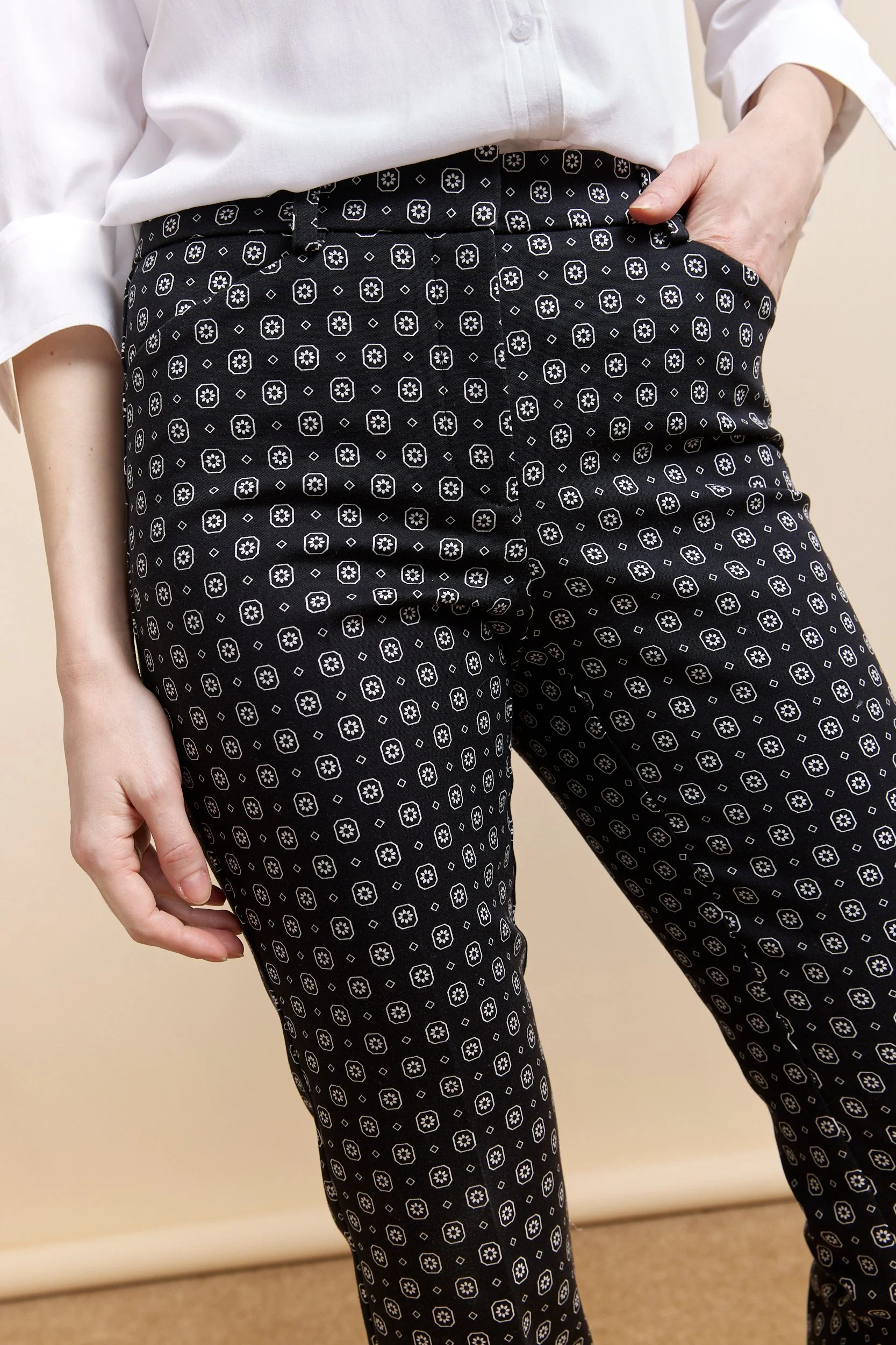 Printed cropped pant - Image 3