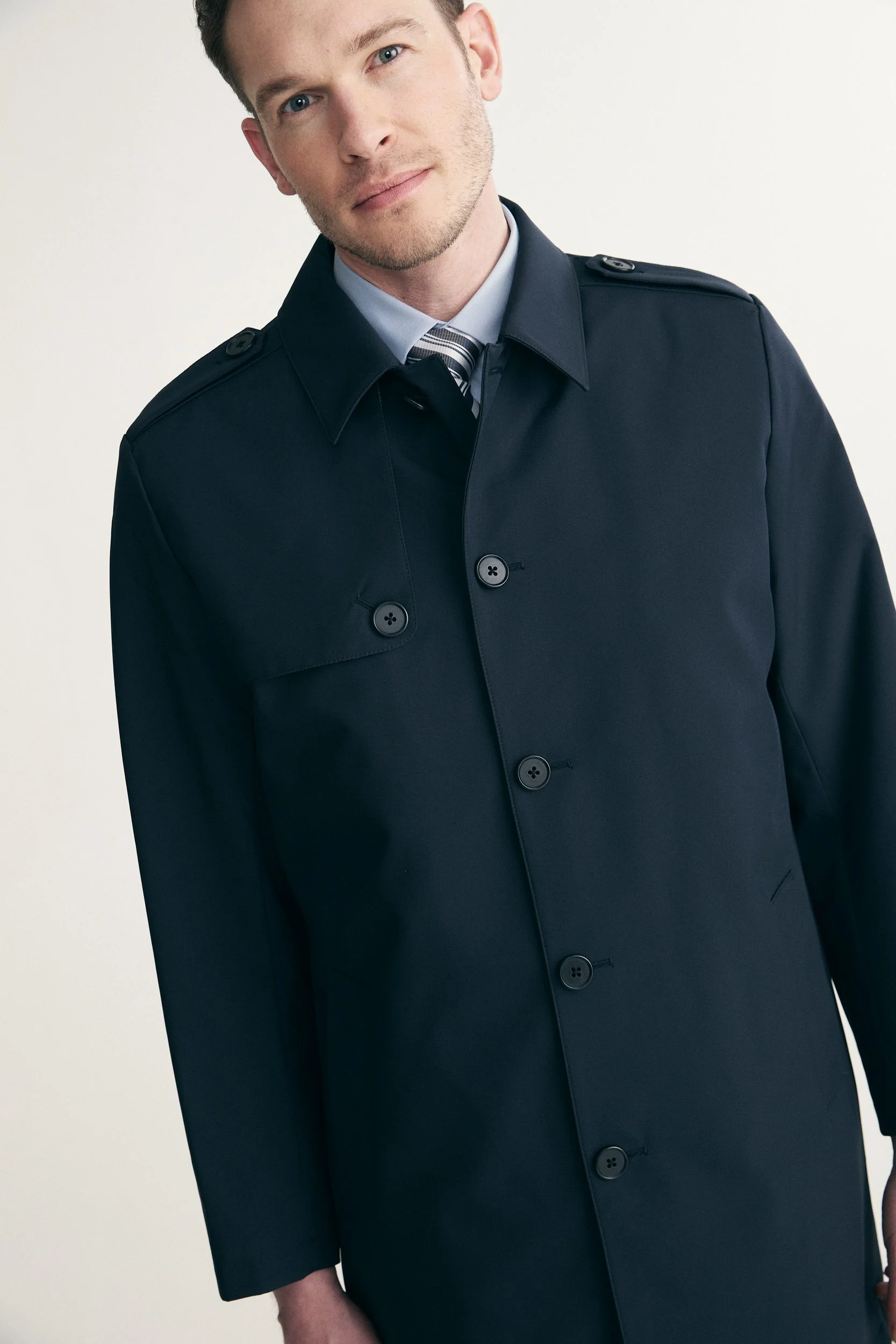 Removable lining trench coat - Image 6