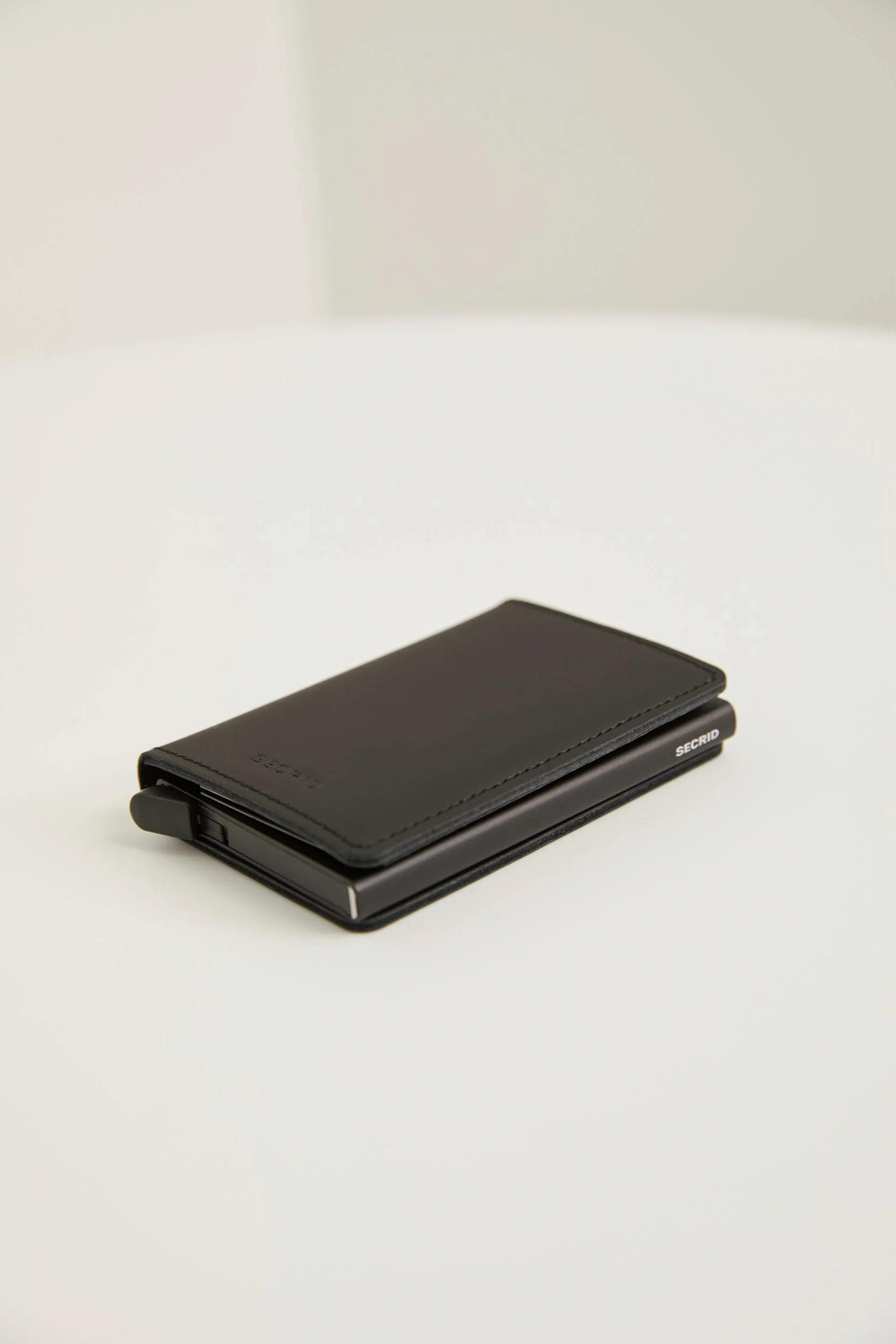 RFID blocking leather wallet - Image 4