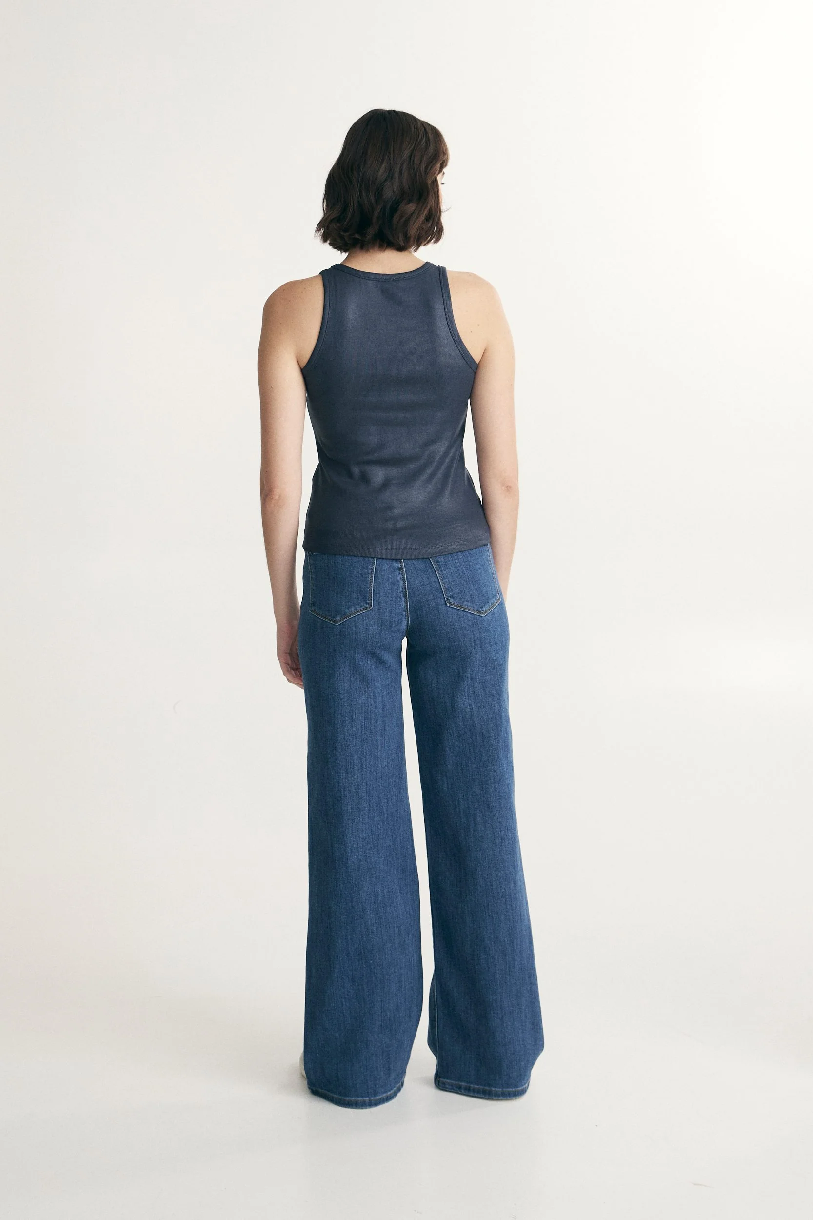 Ribbed sleeveless top - Image 2