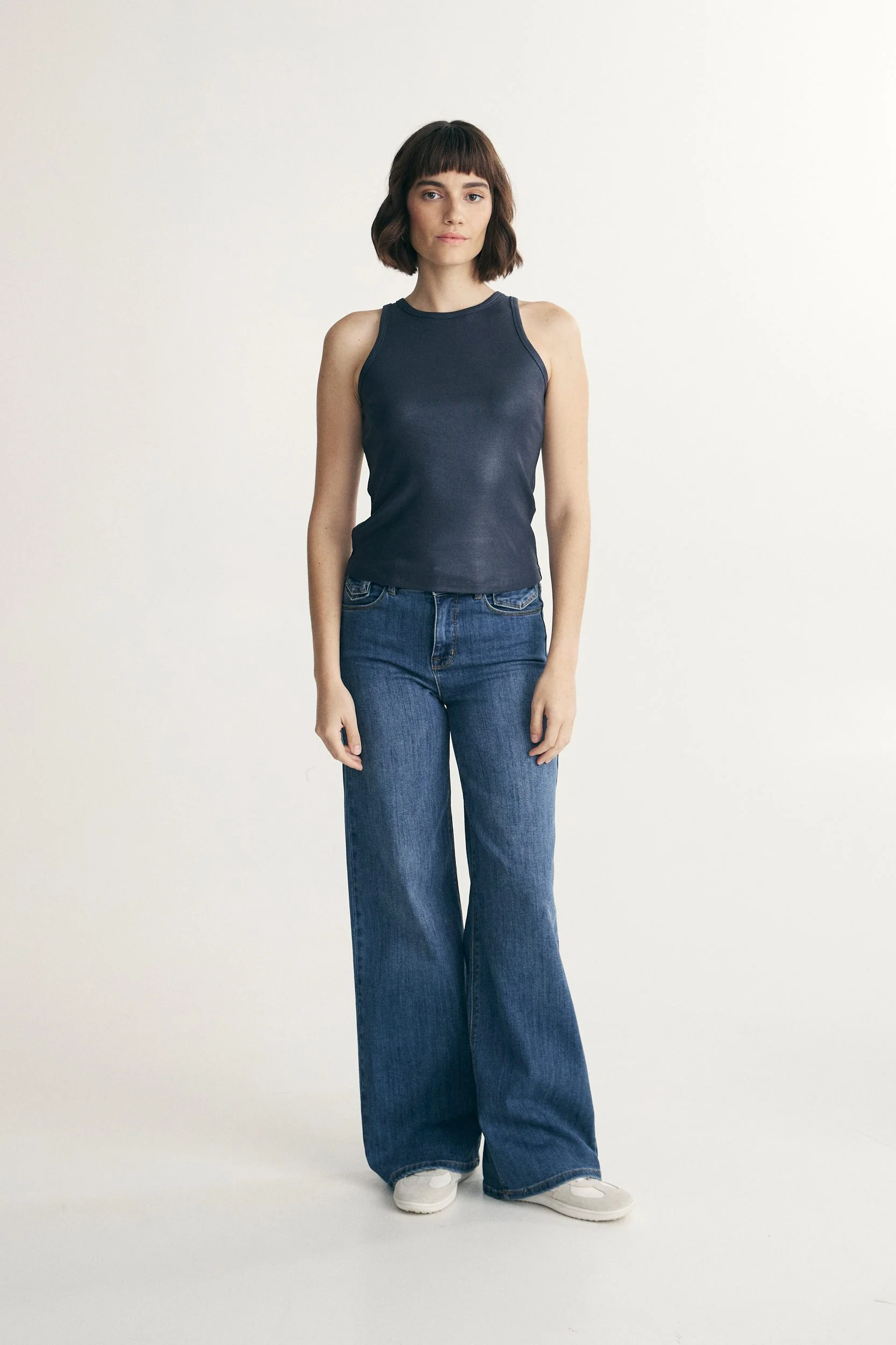 Ribbed sleeveless top - Image 3