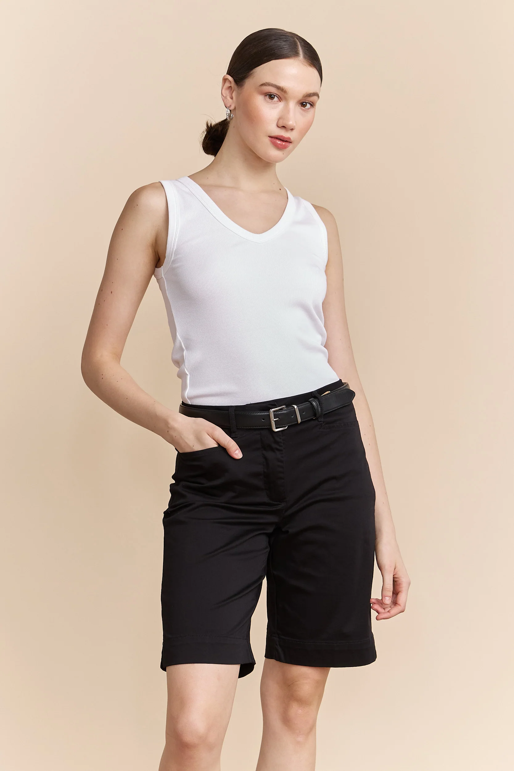 Ribbed sleeveless top with V neck - Image 5