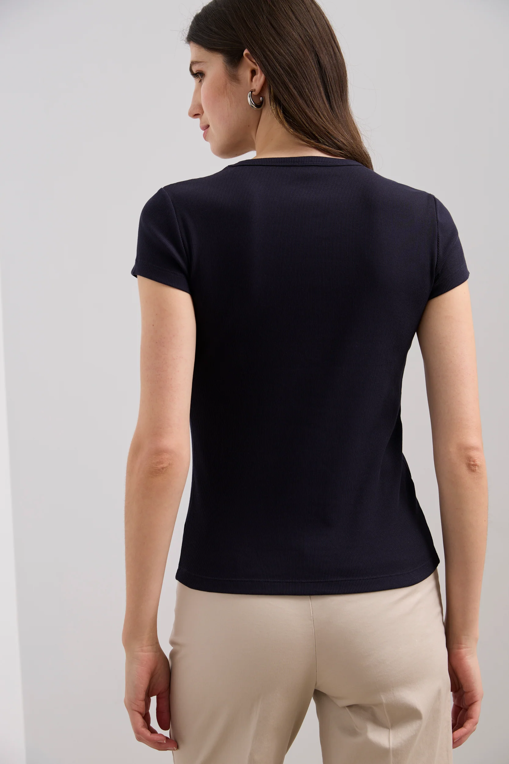 Ribbed t-shirt with crew neck - Image 14