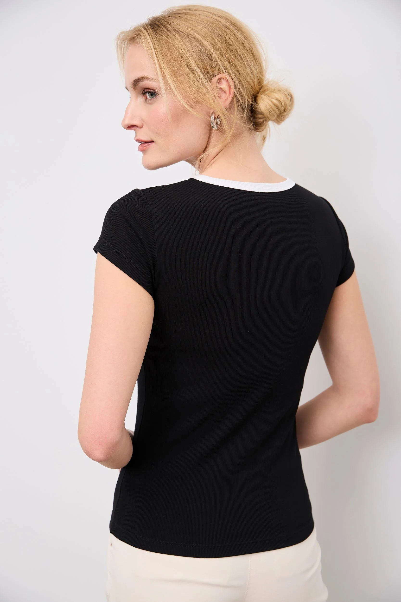 Ribbed t-shirt with crew neck - Image 5