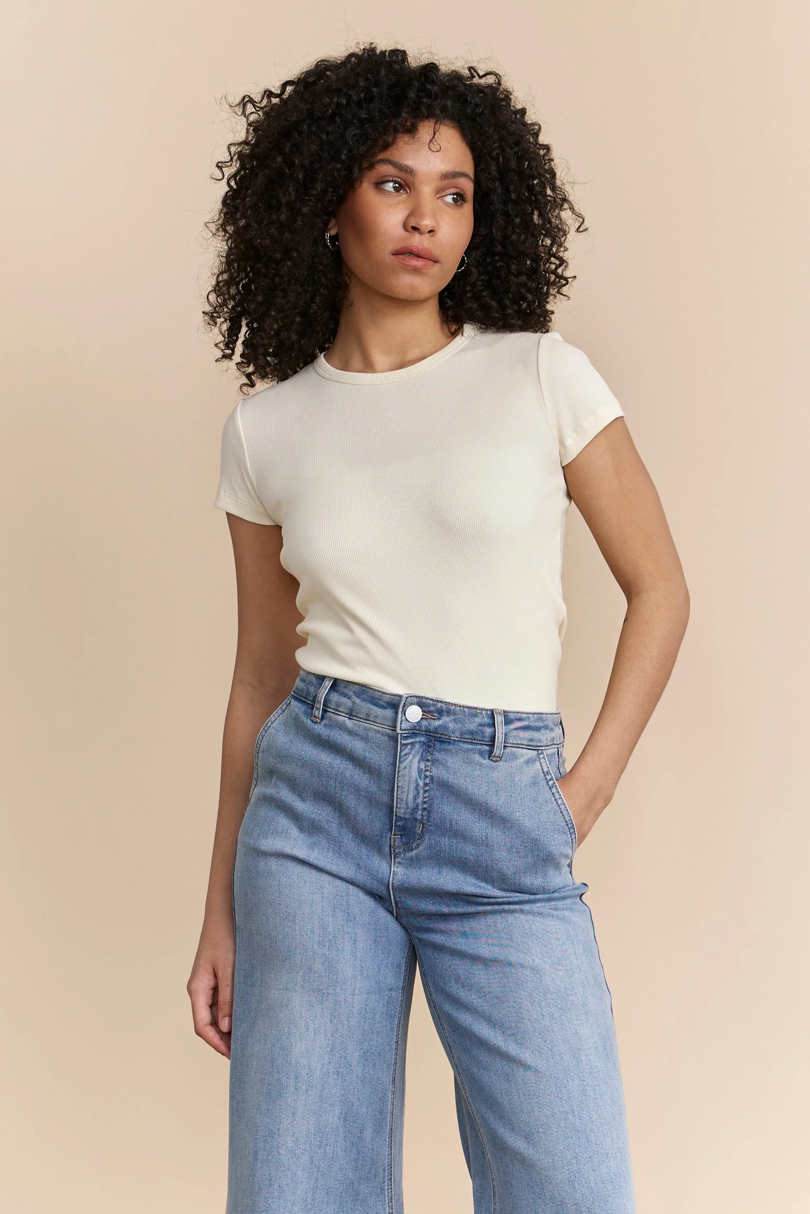 Ribbed t-shirt with crew neck - Image 8