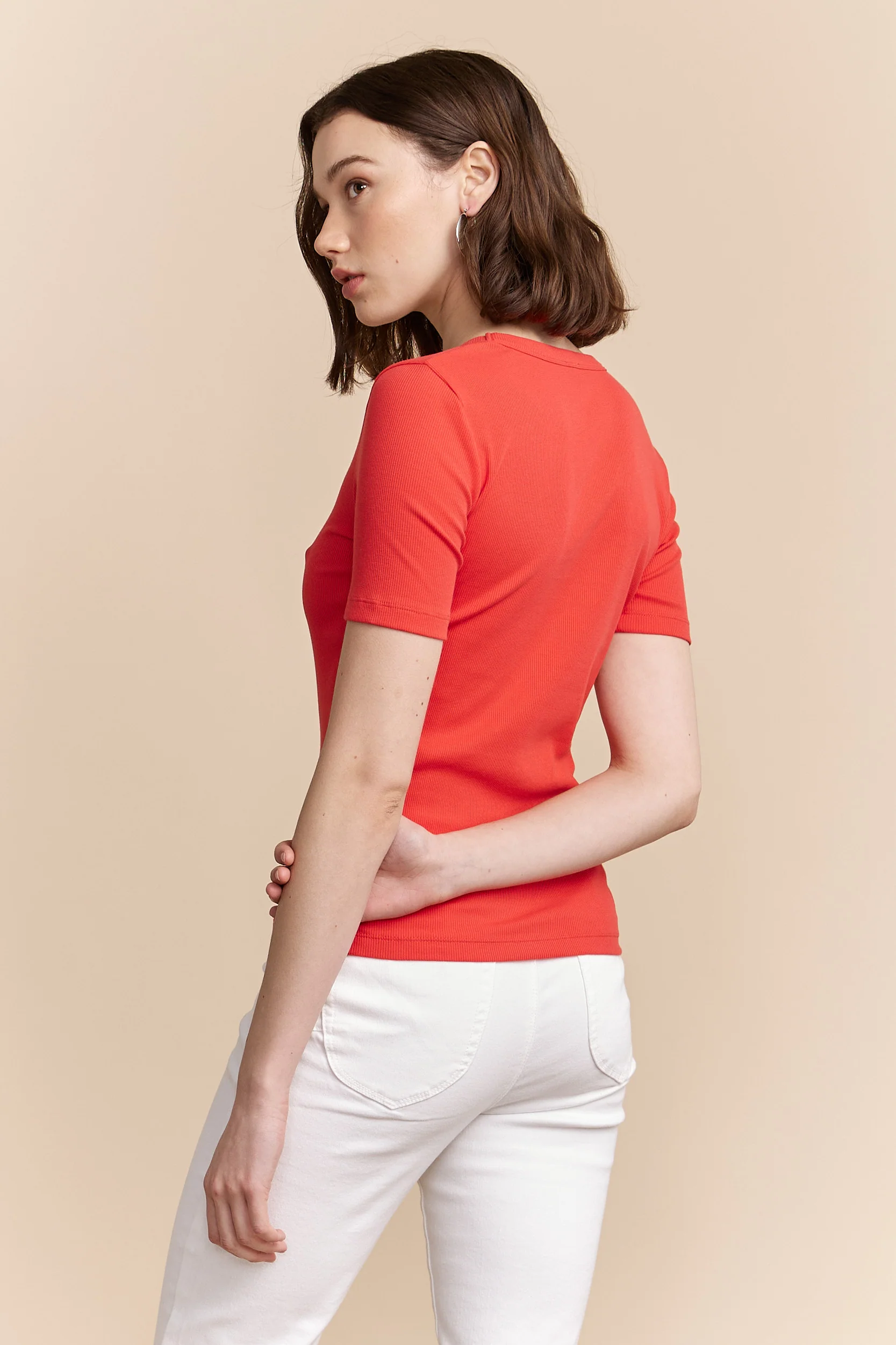 Ribbed t-shirt with scoop neck - Image 6