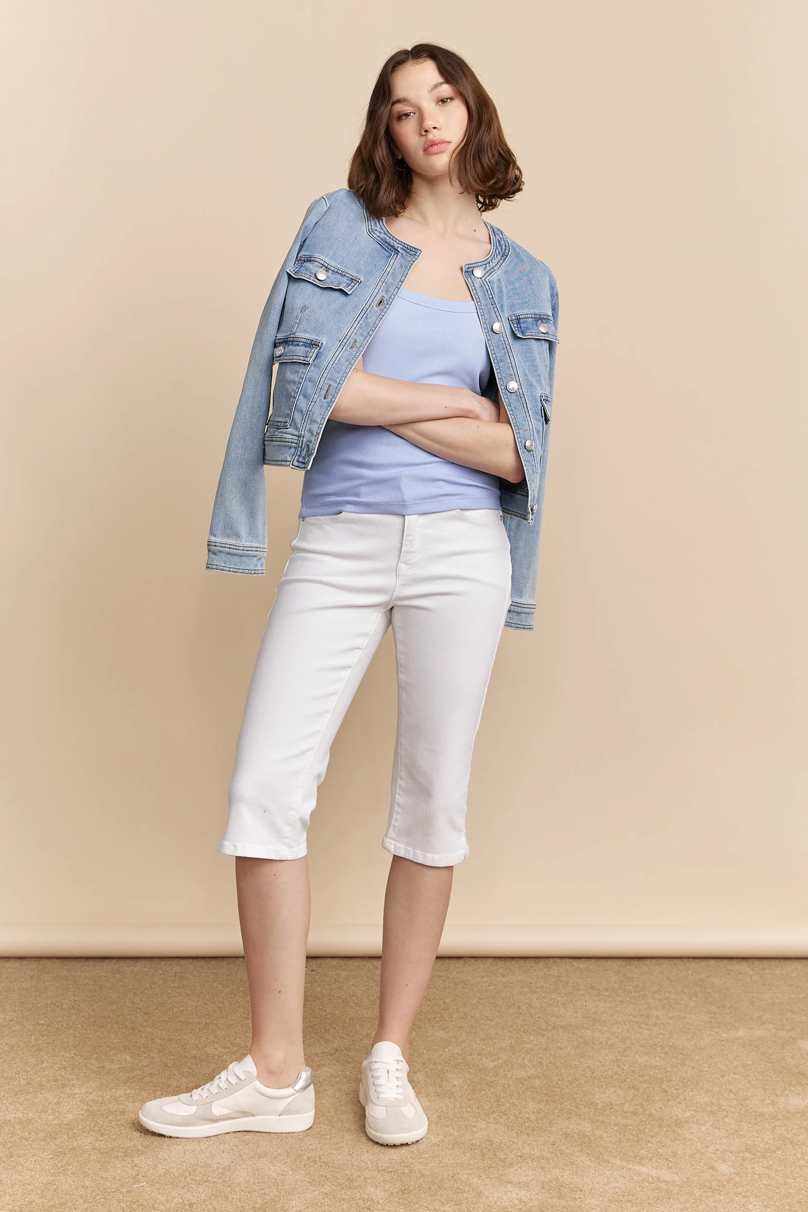 Ribbed t-shirt with scoop neck - Image 8