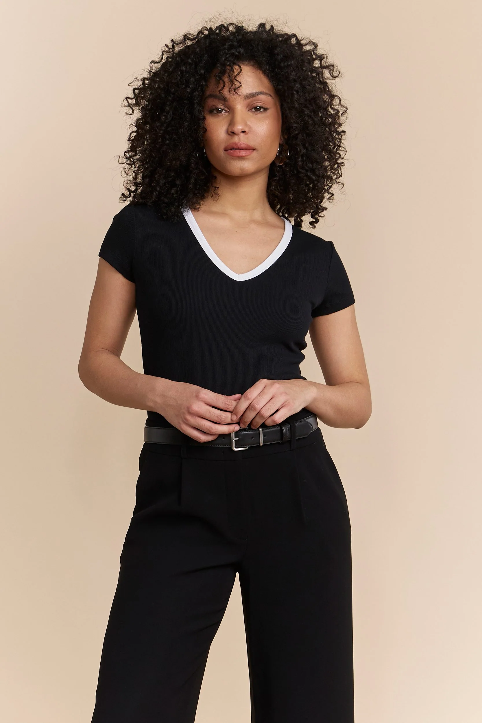 Ribbed t-shirt with V neck - Image 2