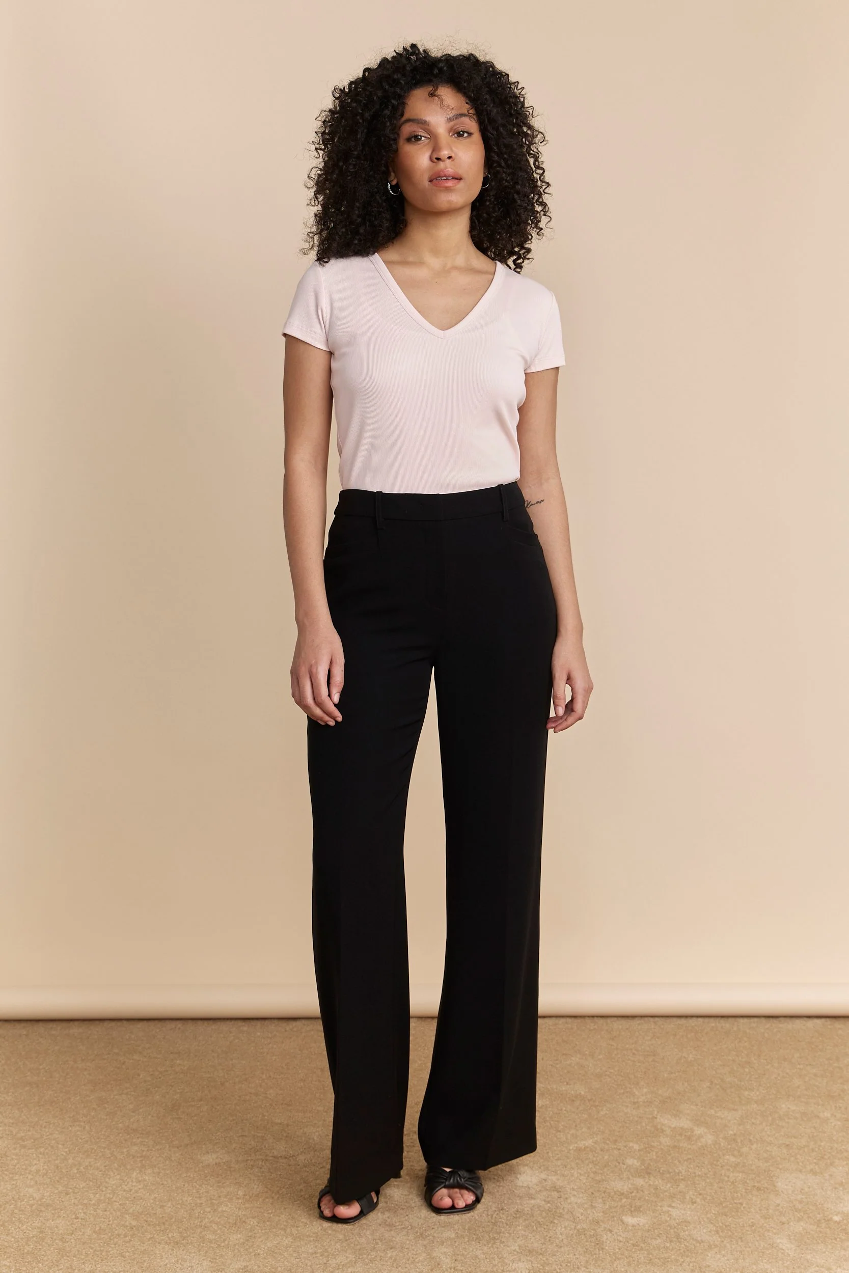 Ribbed t-shirt with V neck - Image 6