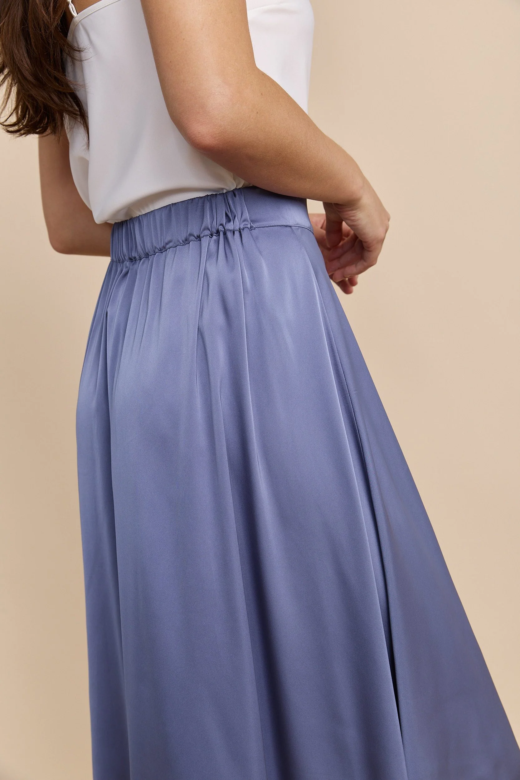 Satin skirt with elastic waist - Image 7