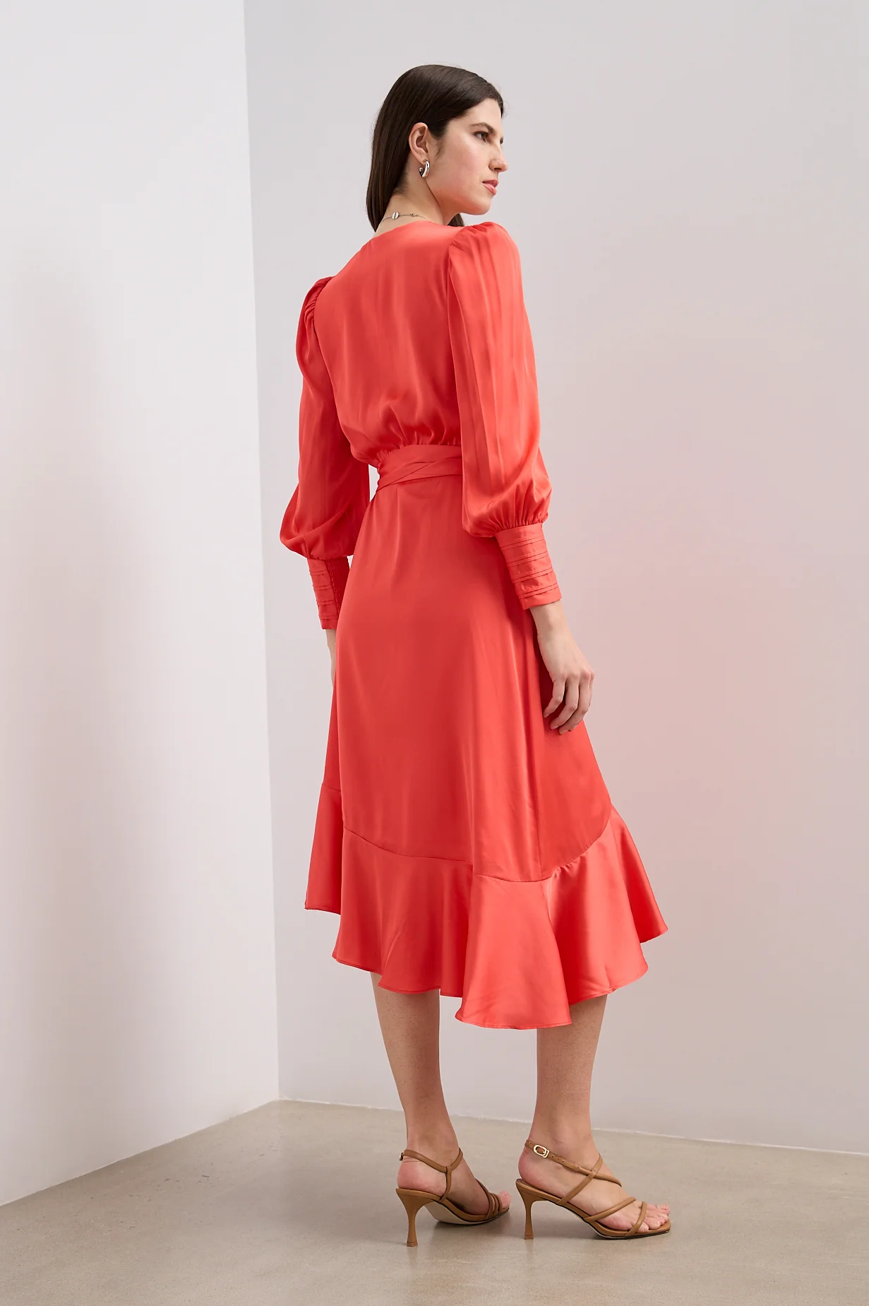 Sateen wrap dress with puffy sleeve - Image 2