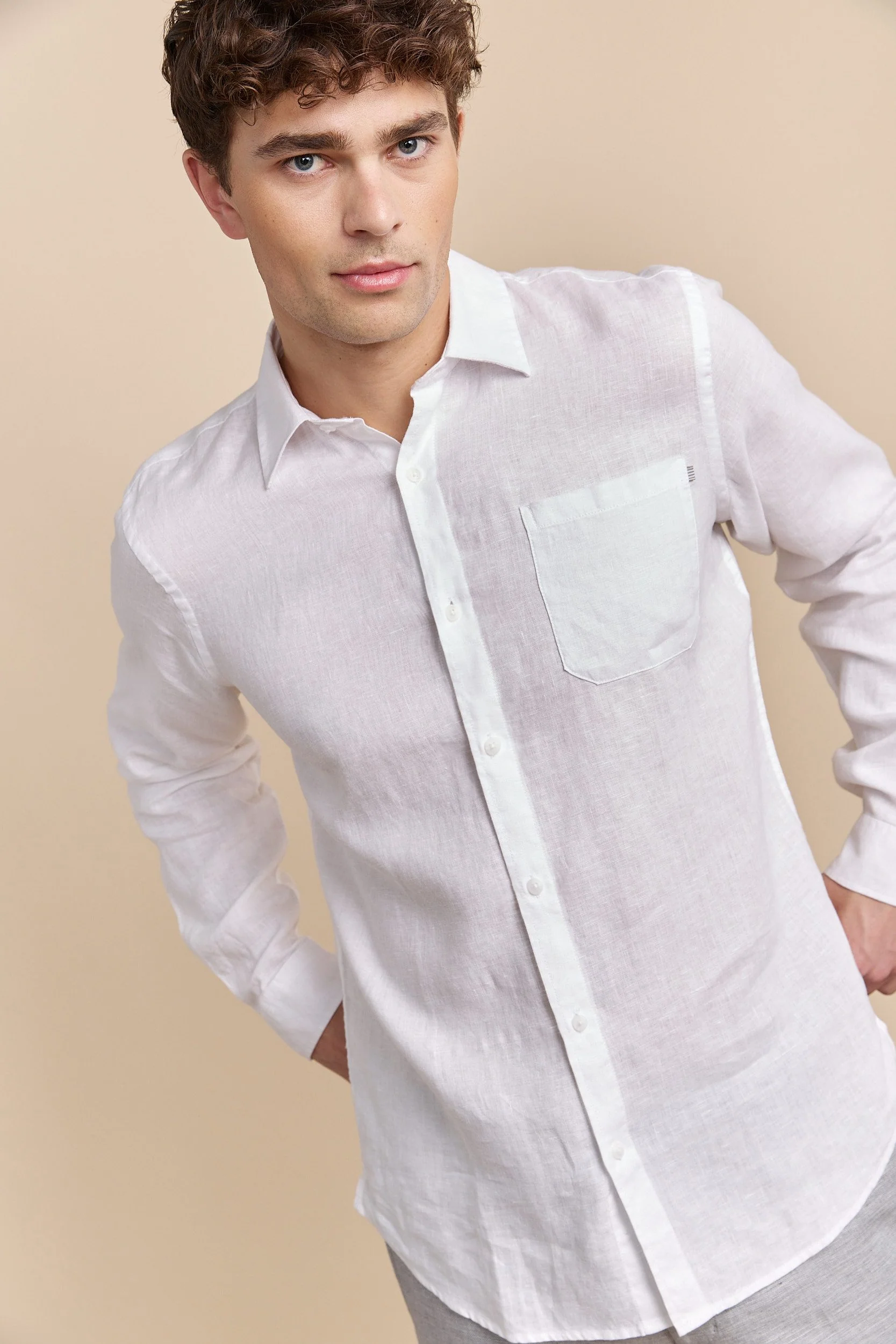 Semi-Fitted Linen shirt - Image 5