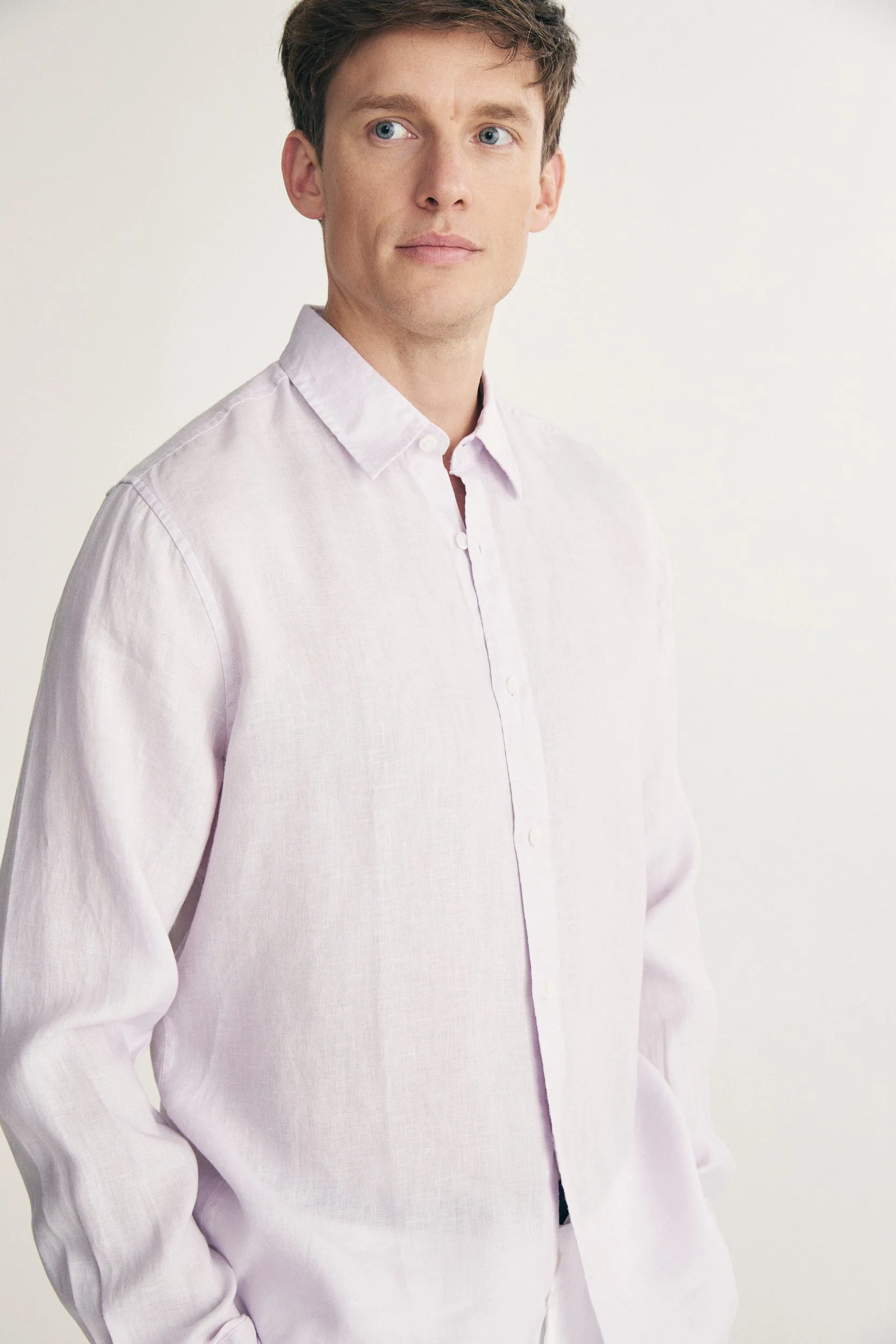 Semi-Fitted Linen shirt - Image 10