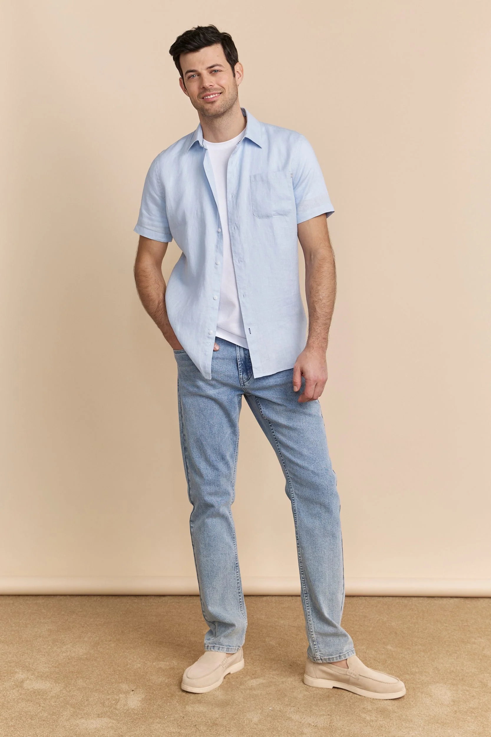 Semi-Fitted short sleeve linen shirt - Image 11