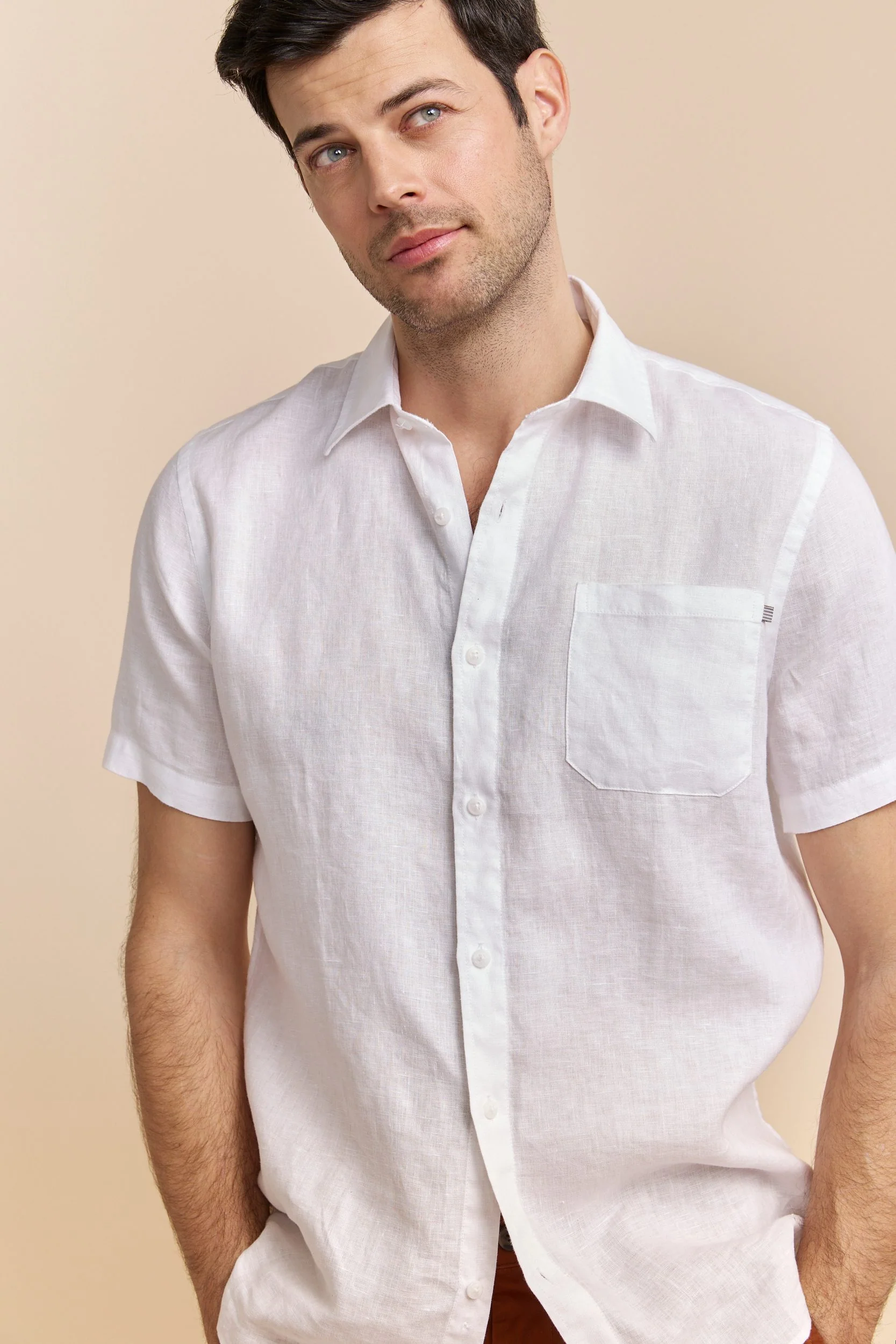 Semi-Fitted short sleeve linen shirt - Image 13