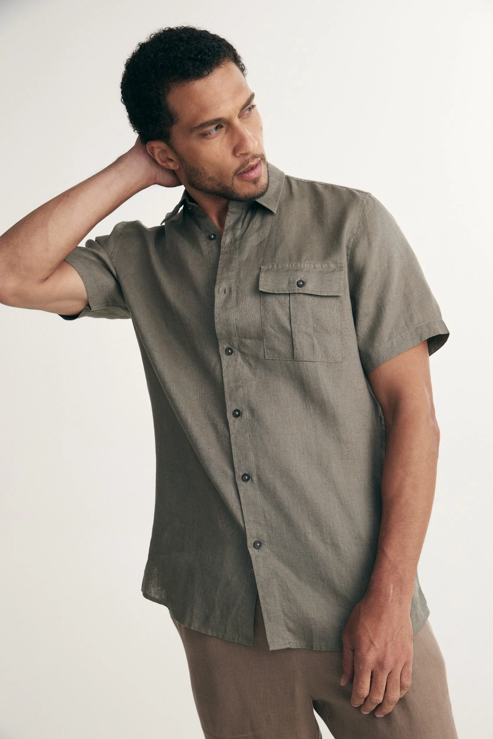 Semi-Fitted short sleeves linen shirt - Image 14