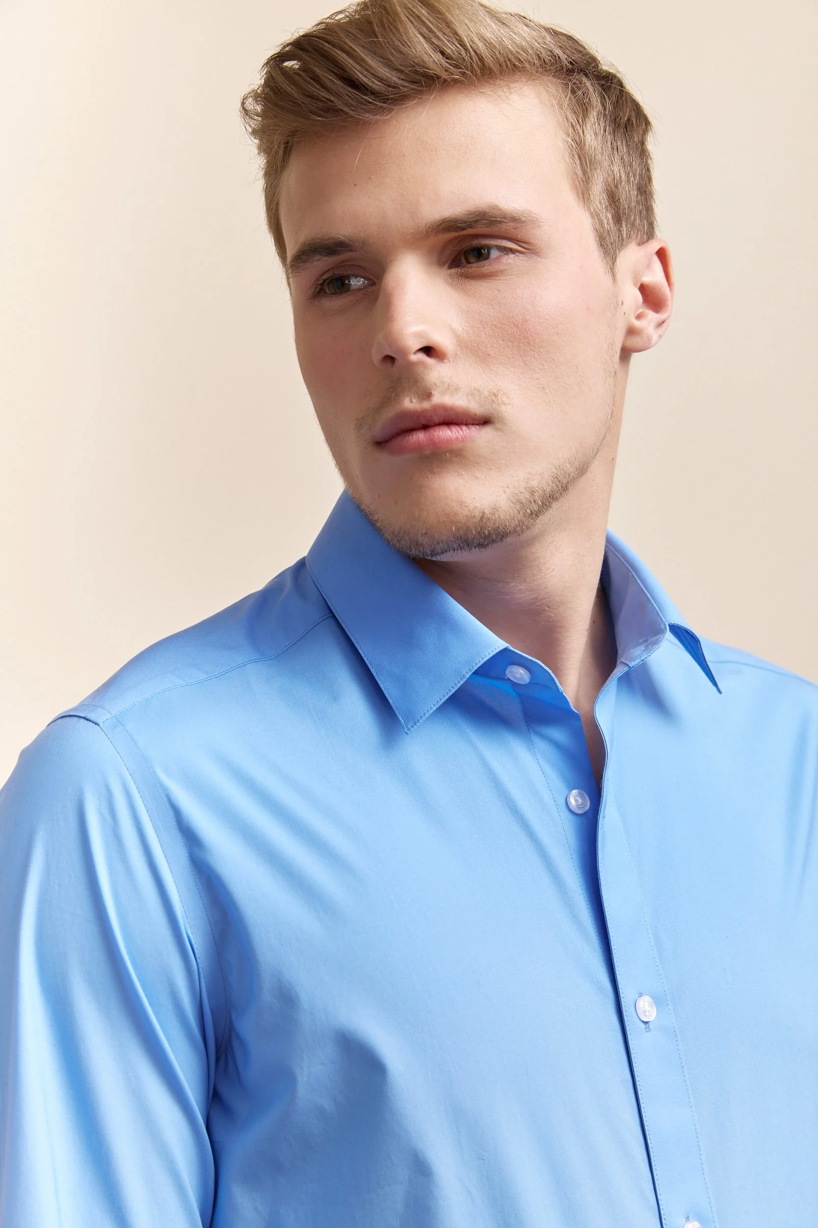 Semi-Fitted stretch poplin shirt - Image 4