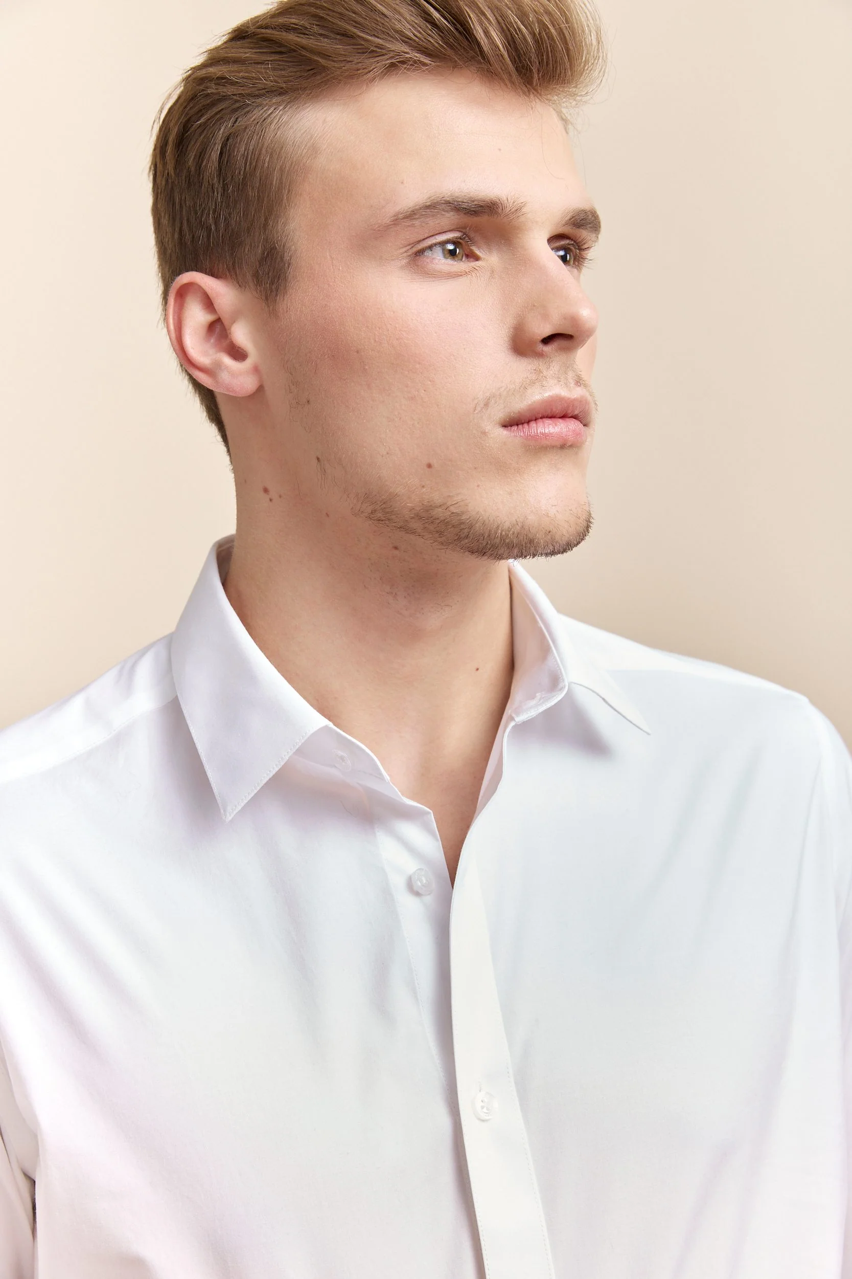 Semi-Fitted stretch poplin shirt - Image 7