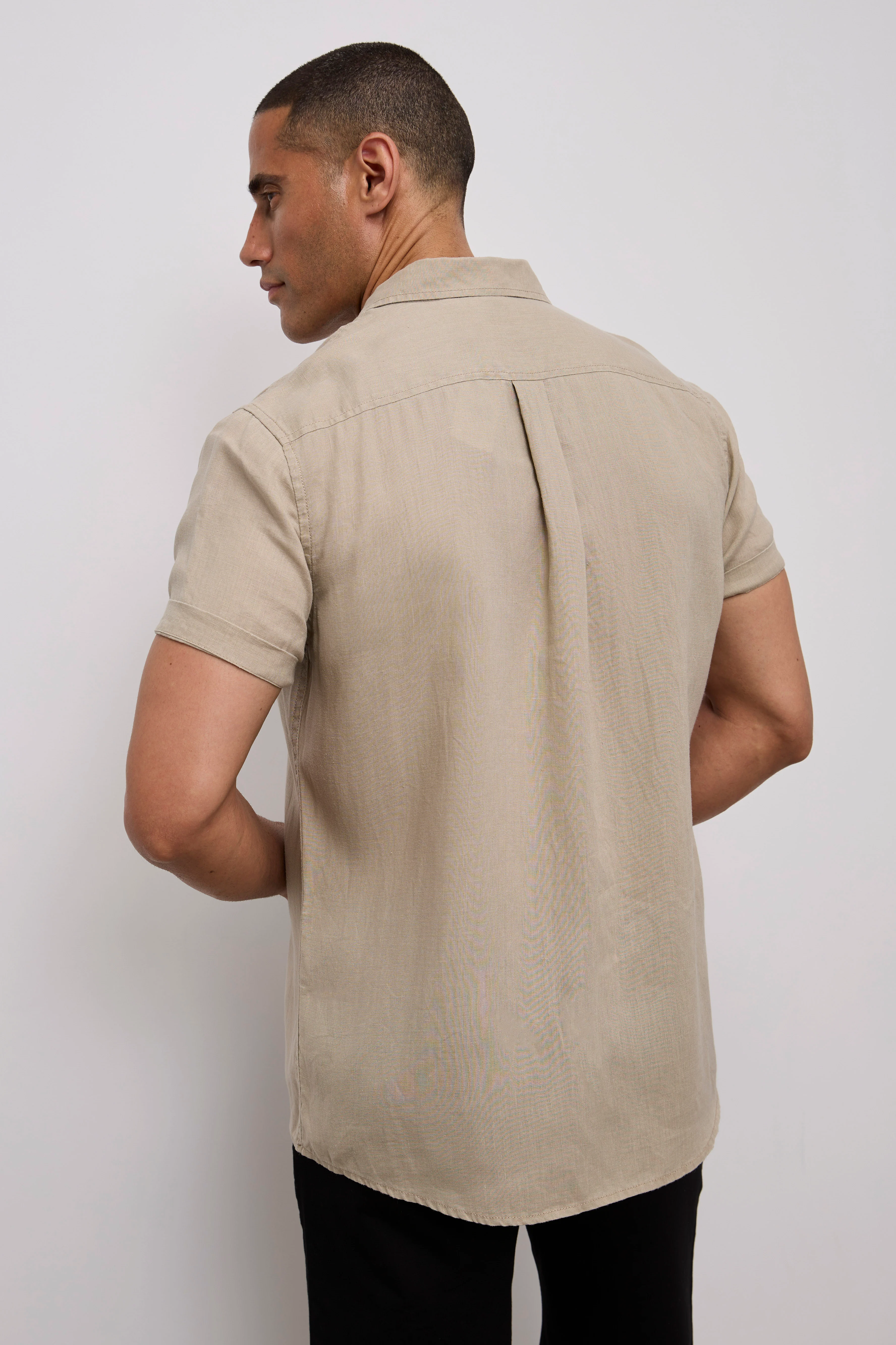 Short sleeve linen shirt - Image 6