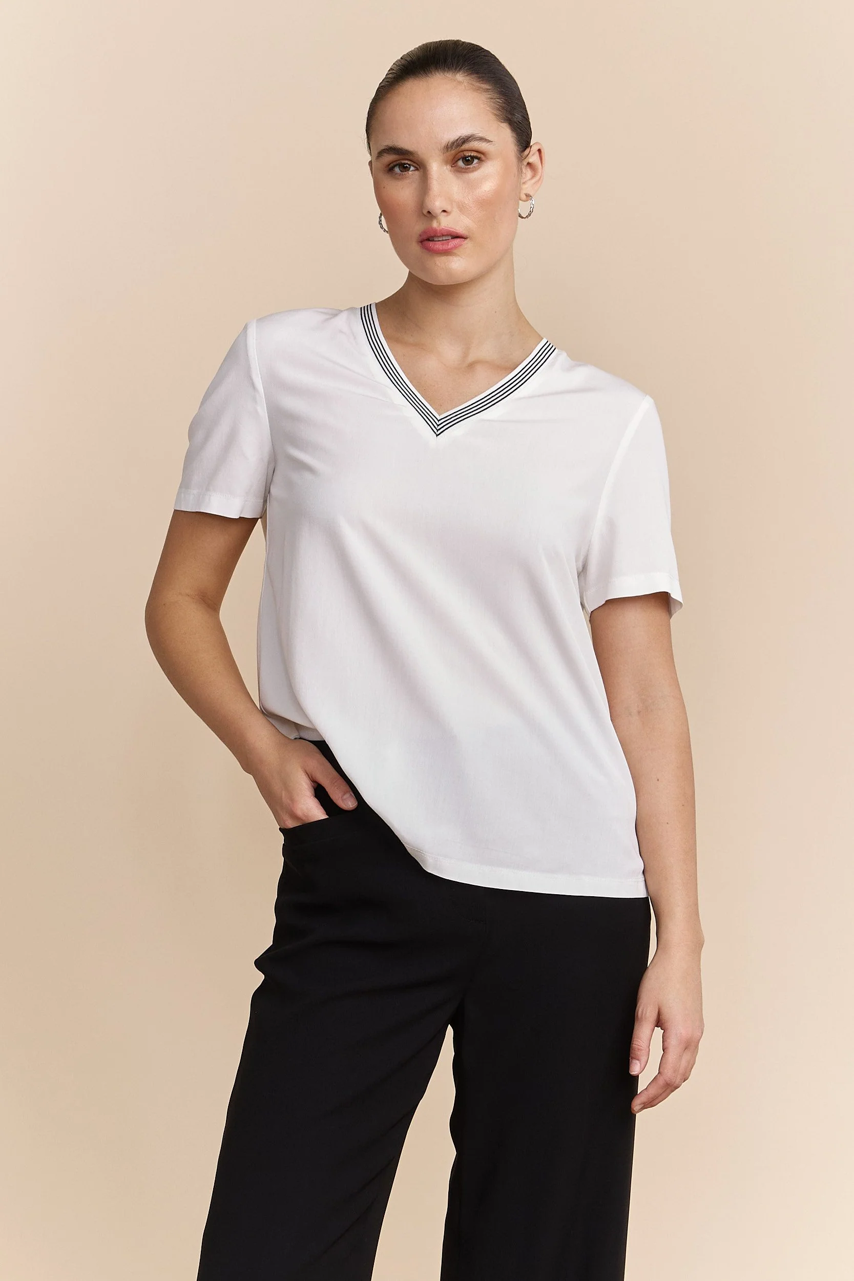 Short-sleeve top with jersey back - Image 2