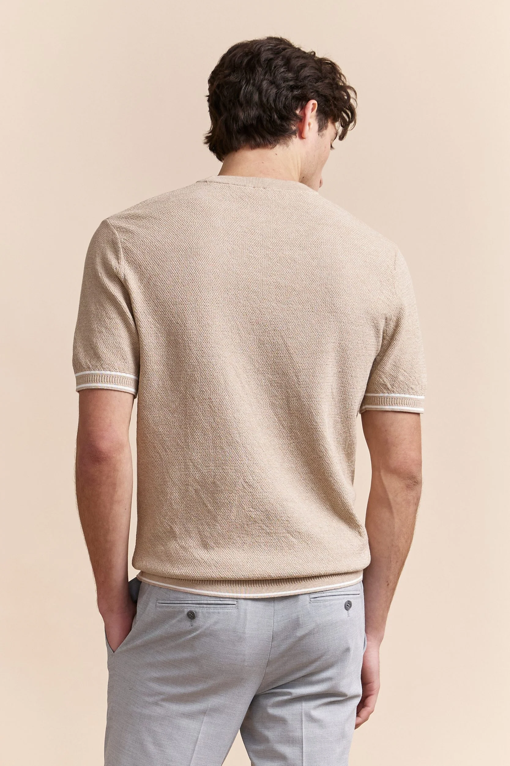 Short sleeves textured sweater - Image 3