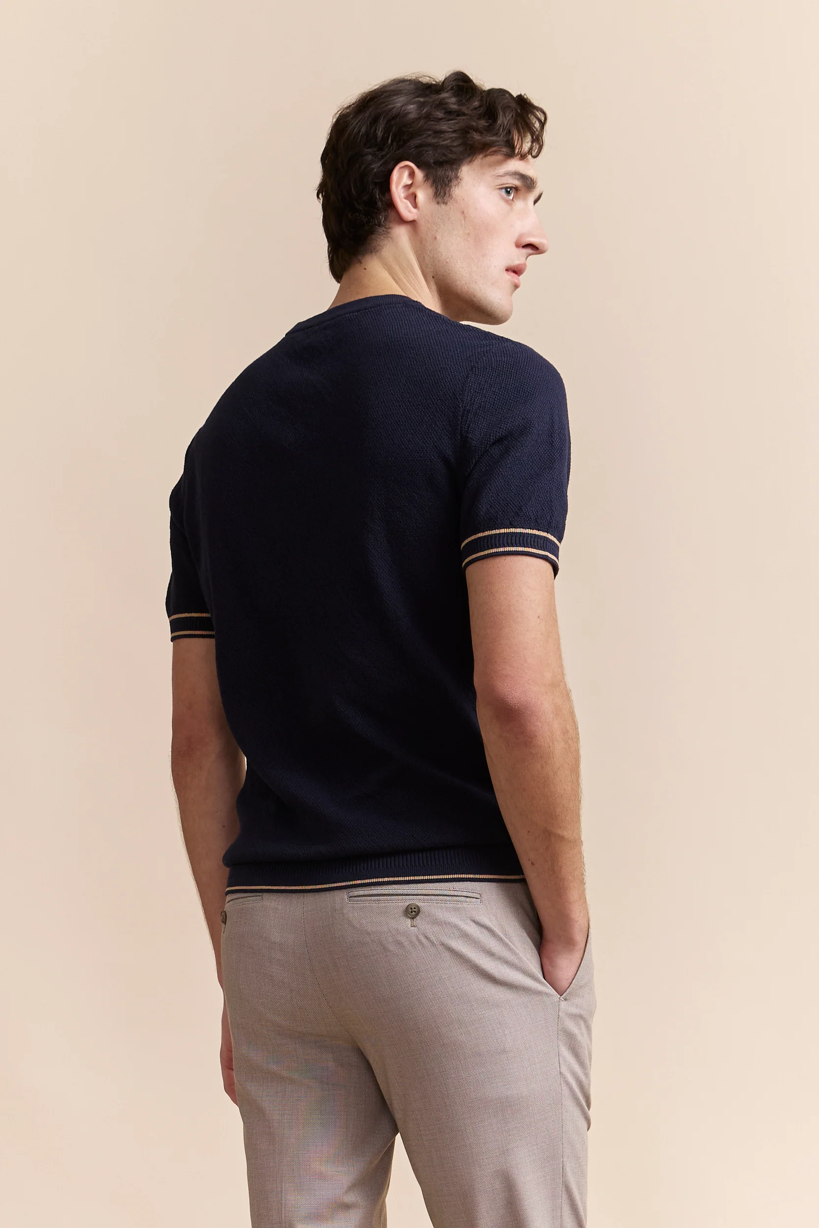 Short sleeves textured sweater - Image 8