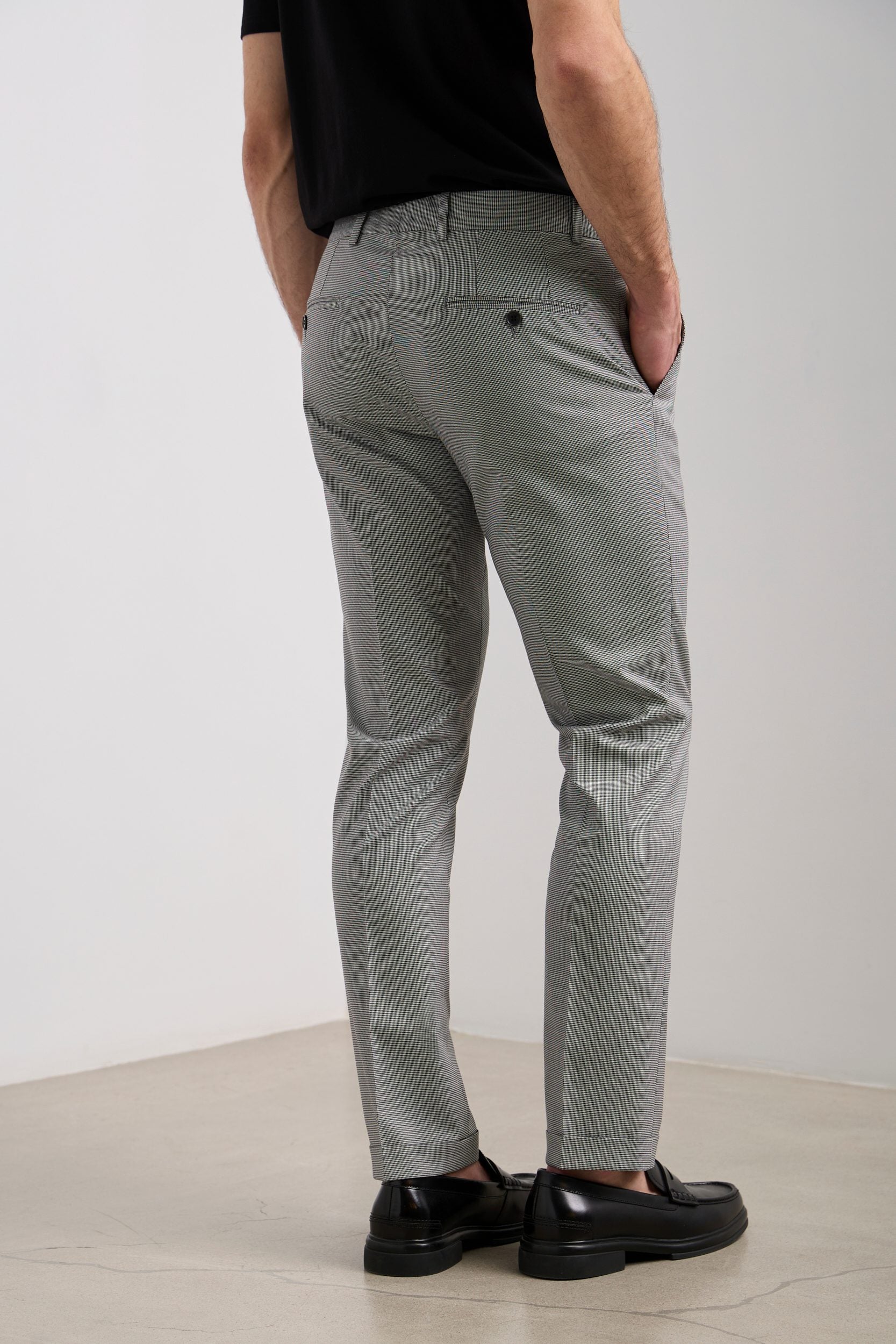 Slim fit slash pocket cuffed pants - Image 3