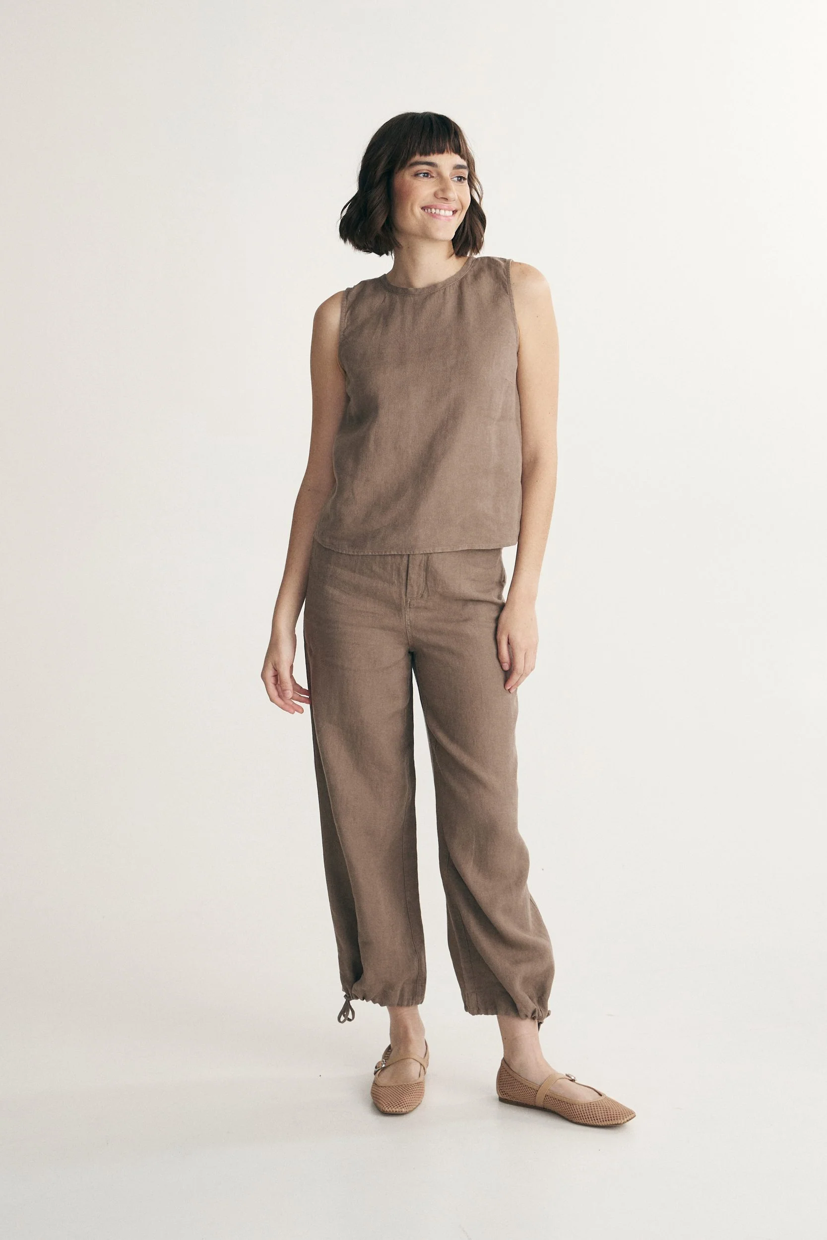 Sleeveless linen top - Image 3