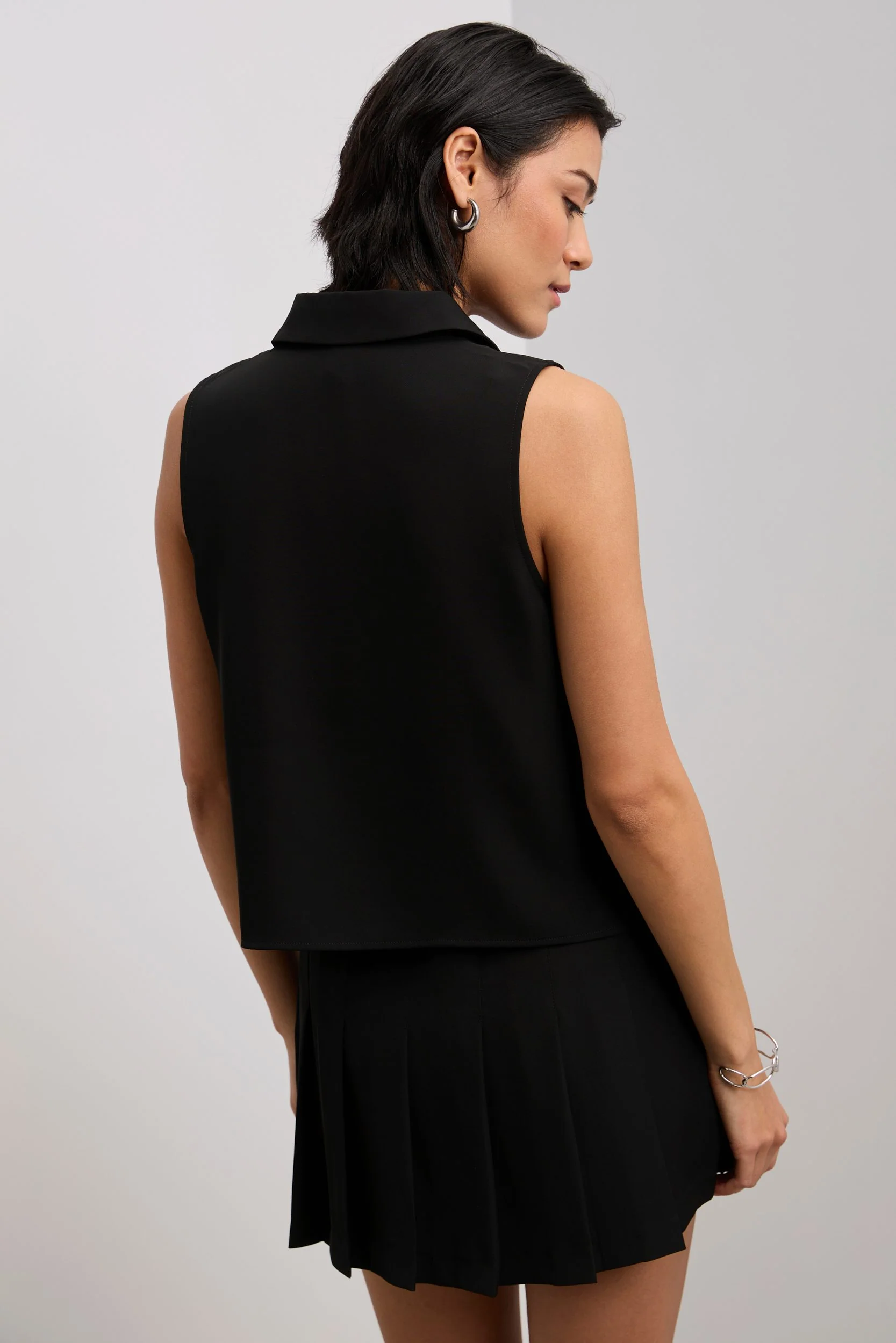 Sleeveless polo - Image 2