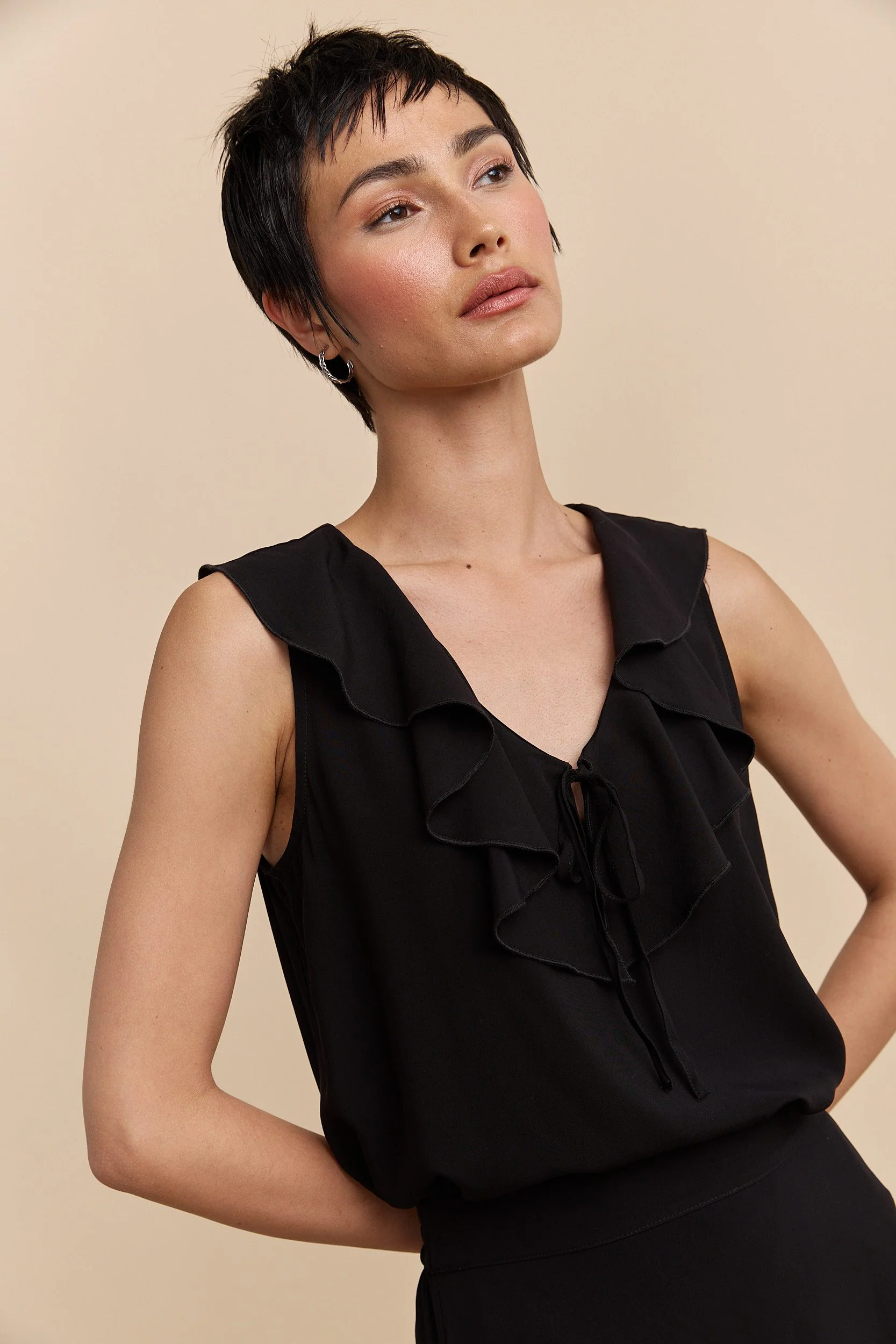 Top with front tie and frills - Image 3