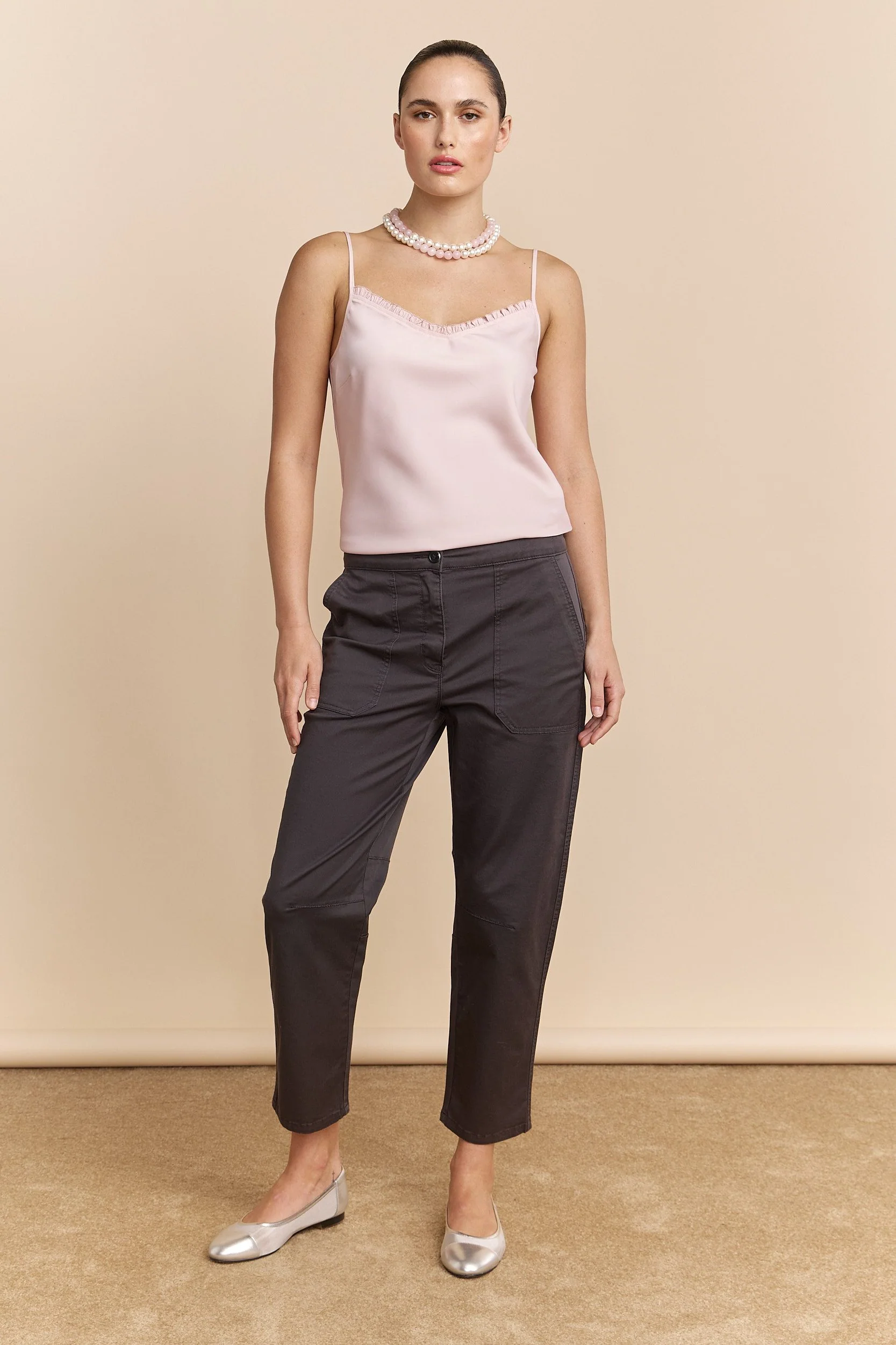 Sleeveless top with frills - Image 6