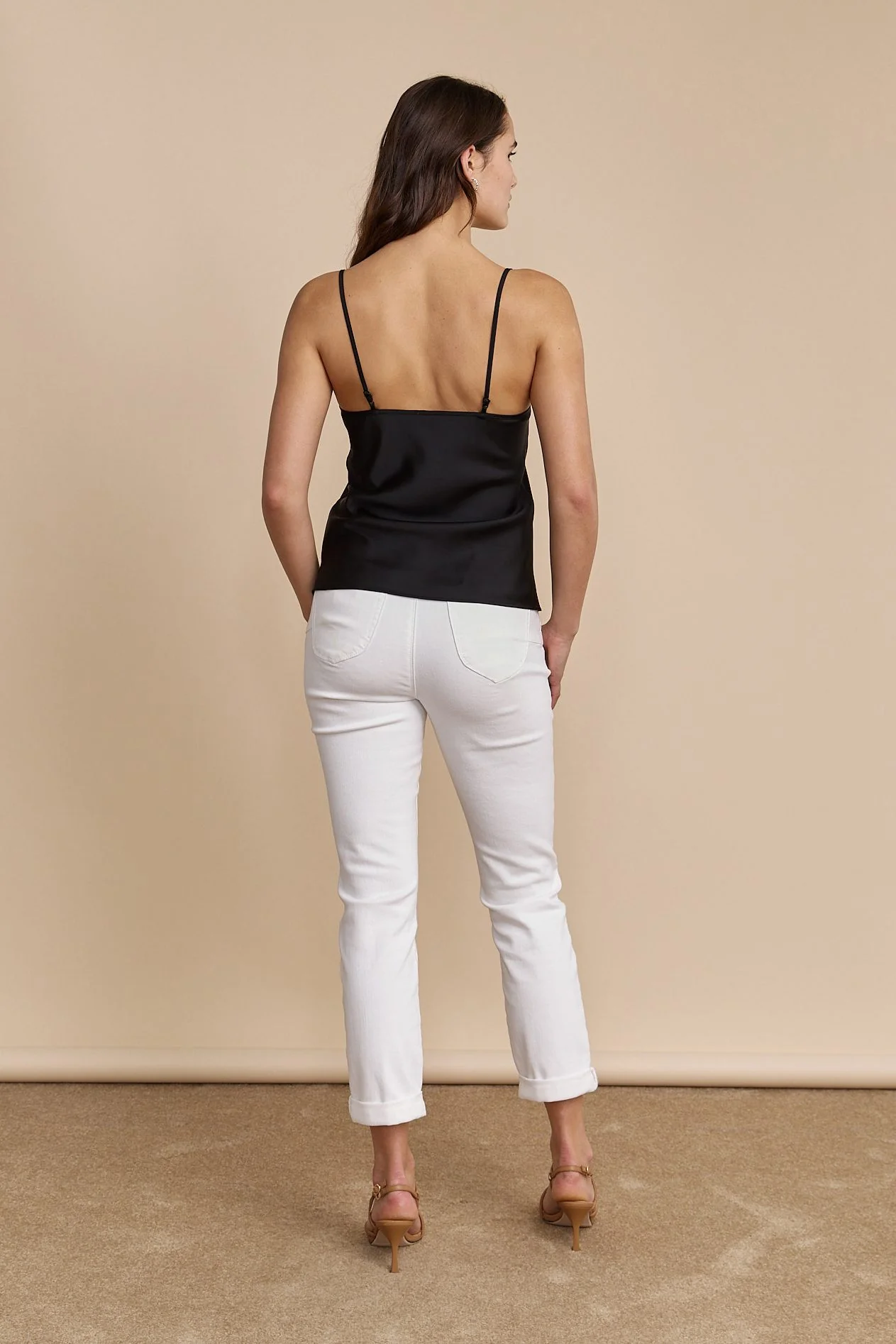 Sleeveless top with frills - Image 7