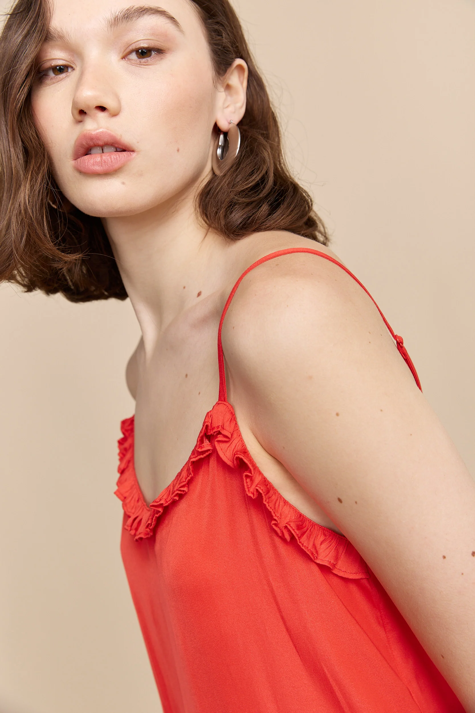 Sleeveless top with frills - Image 4