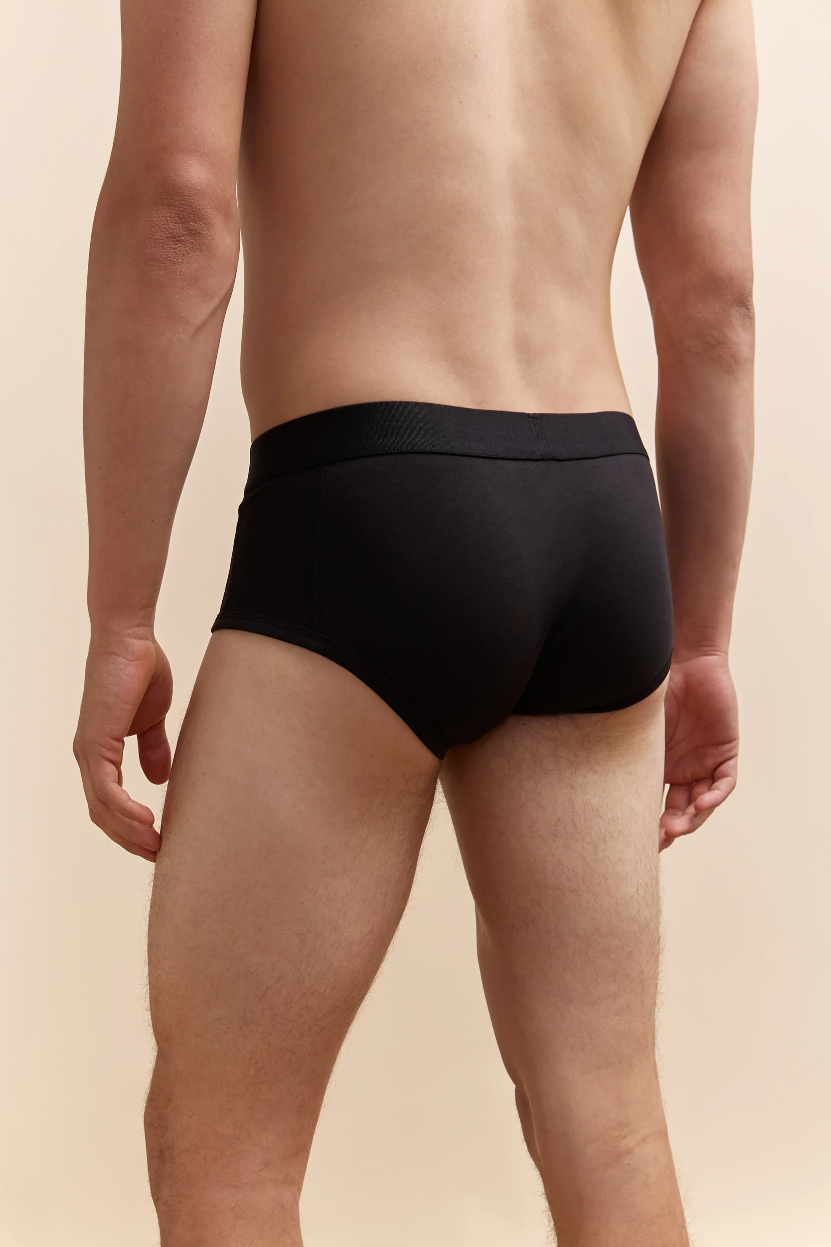 Solid colour brief - Image 4