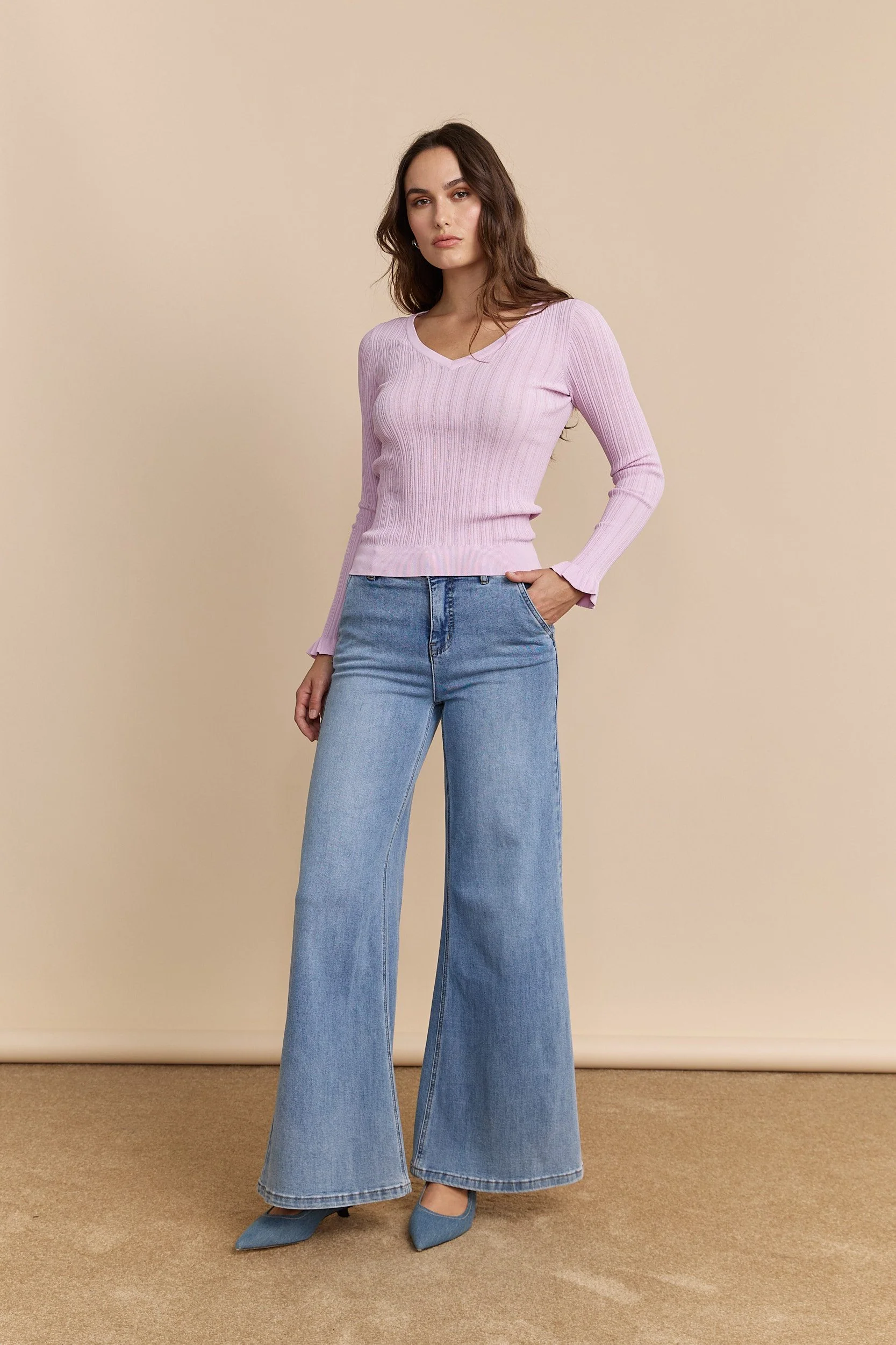 Sweater with ruffle cuffs - Image 8